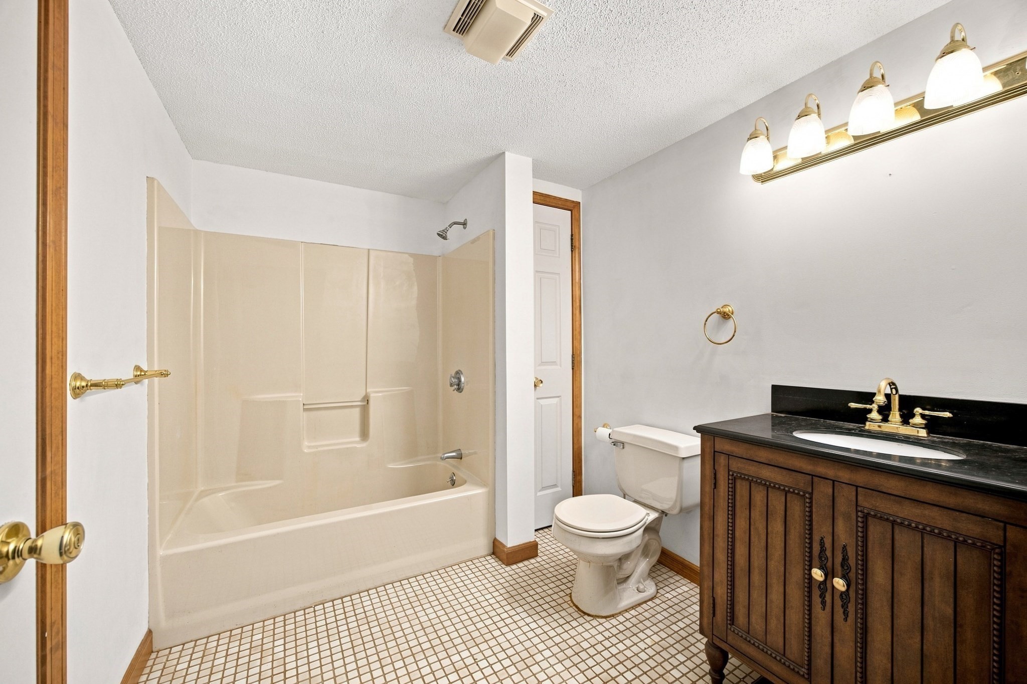 10 Mountianview Street Property Photo 21