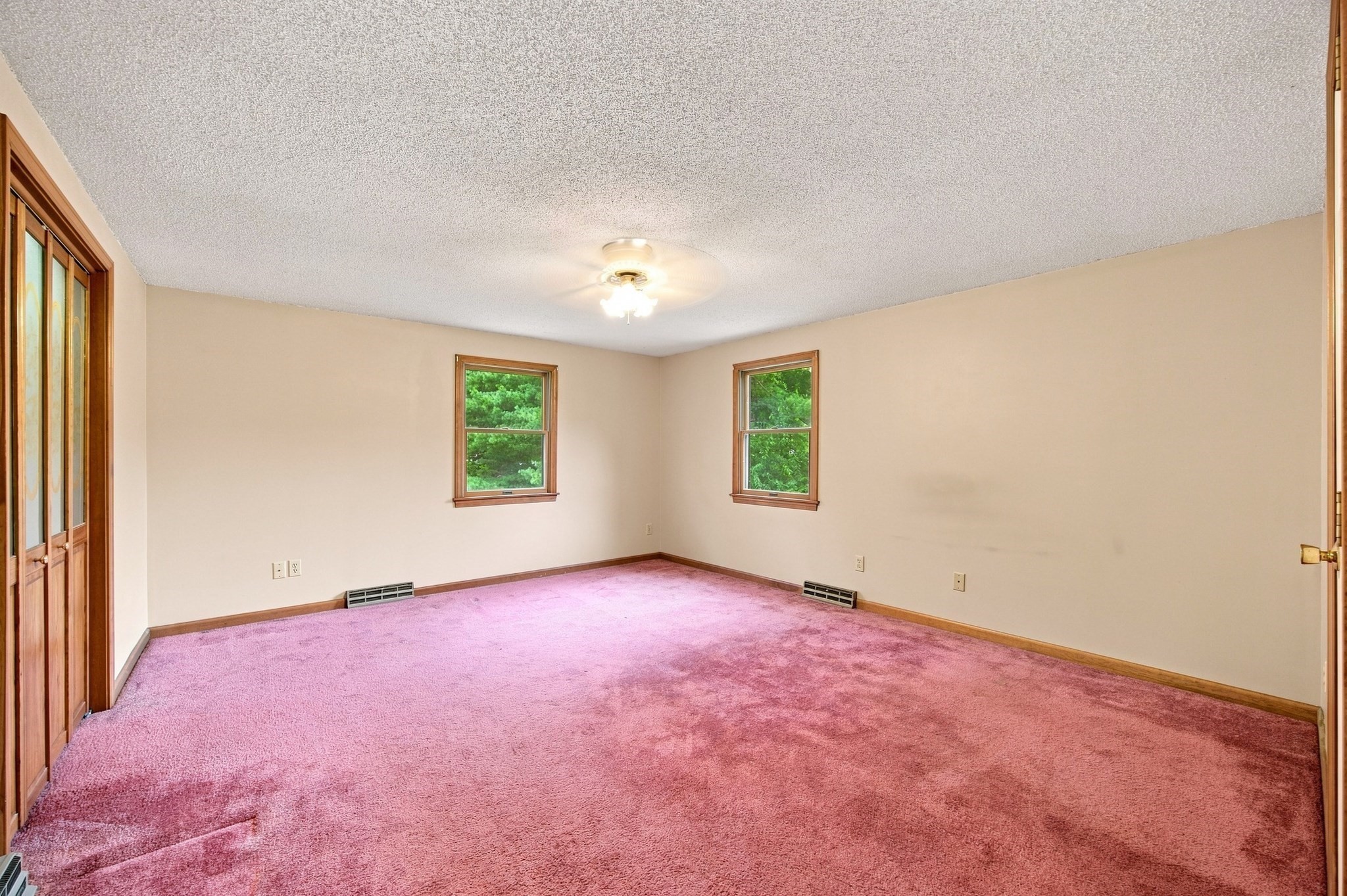 10 Mountianview Street Property Photo 22