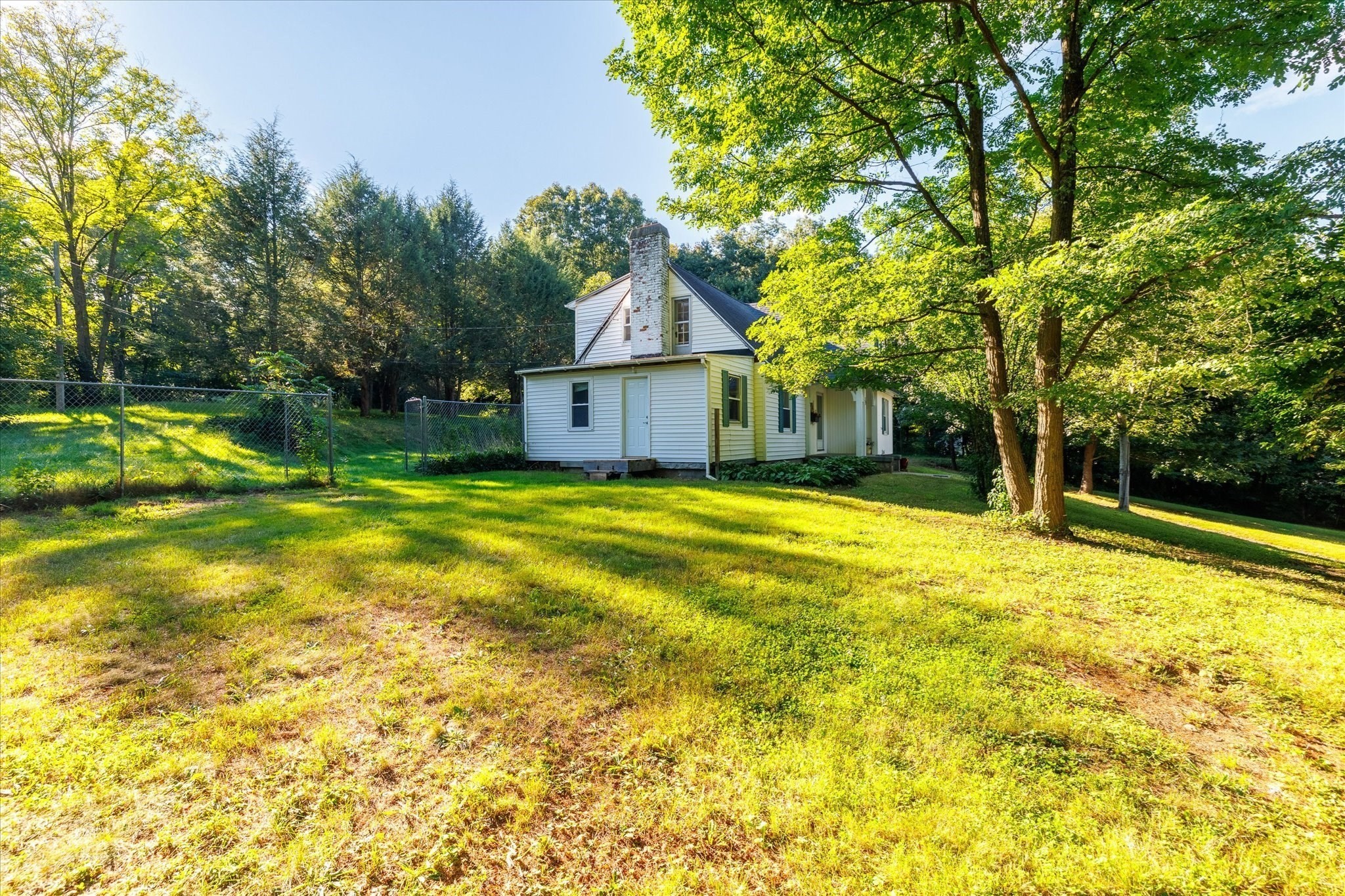39 Southbridge Rd Property Photo 5