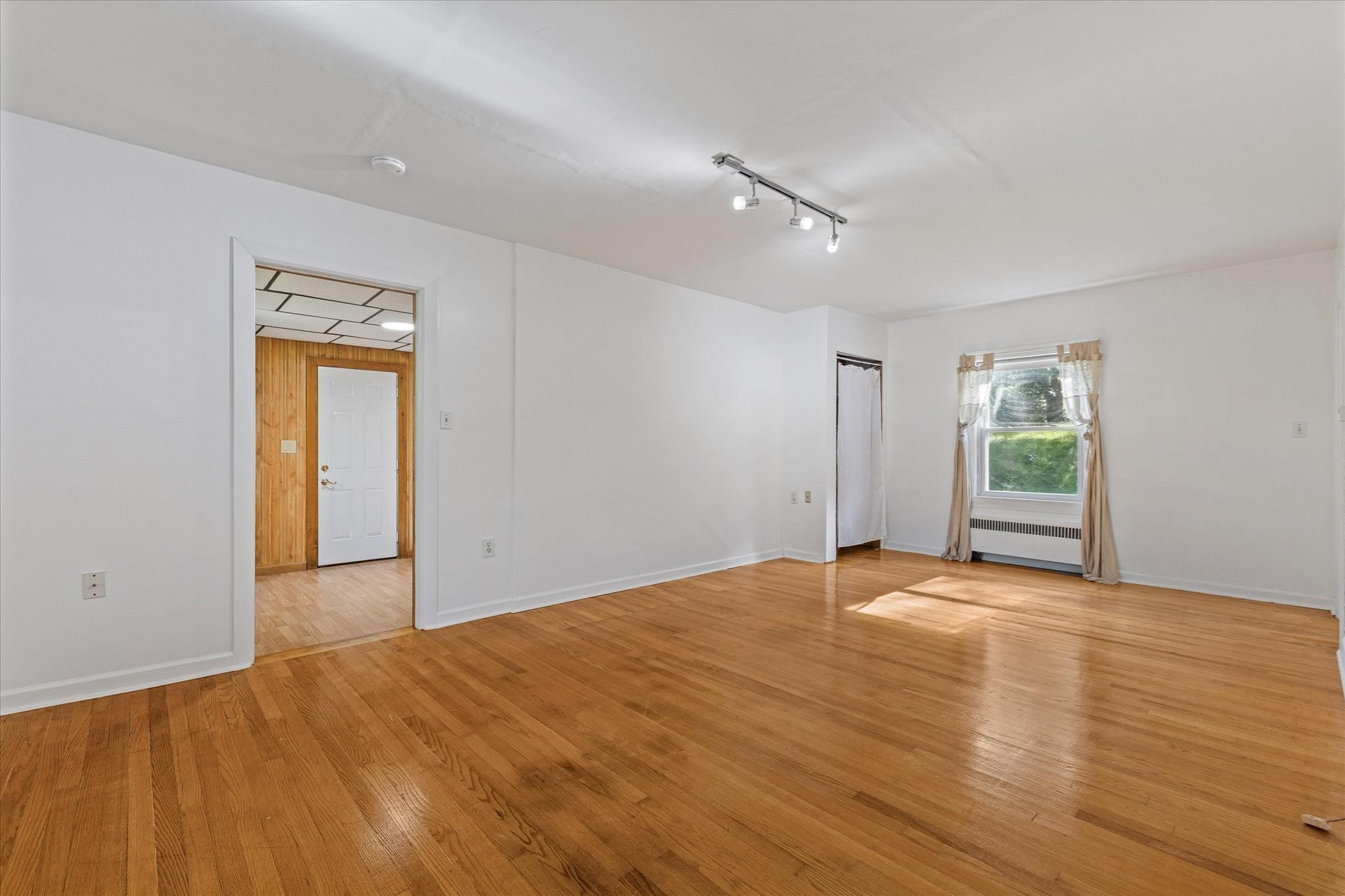 39 Southbridge Rd Property Photo 24
