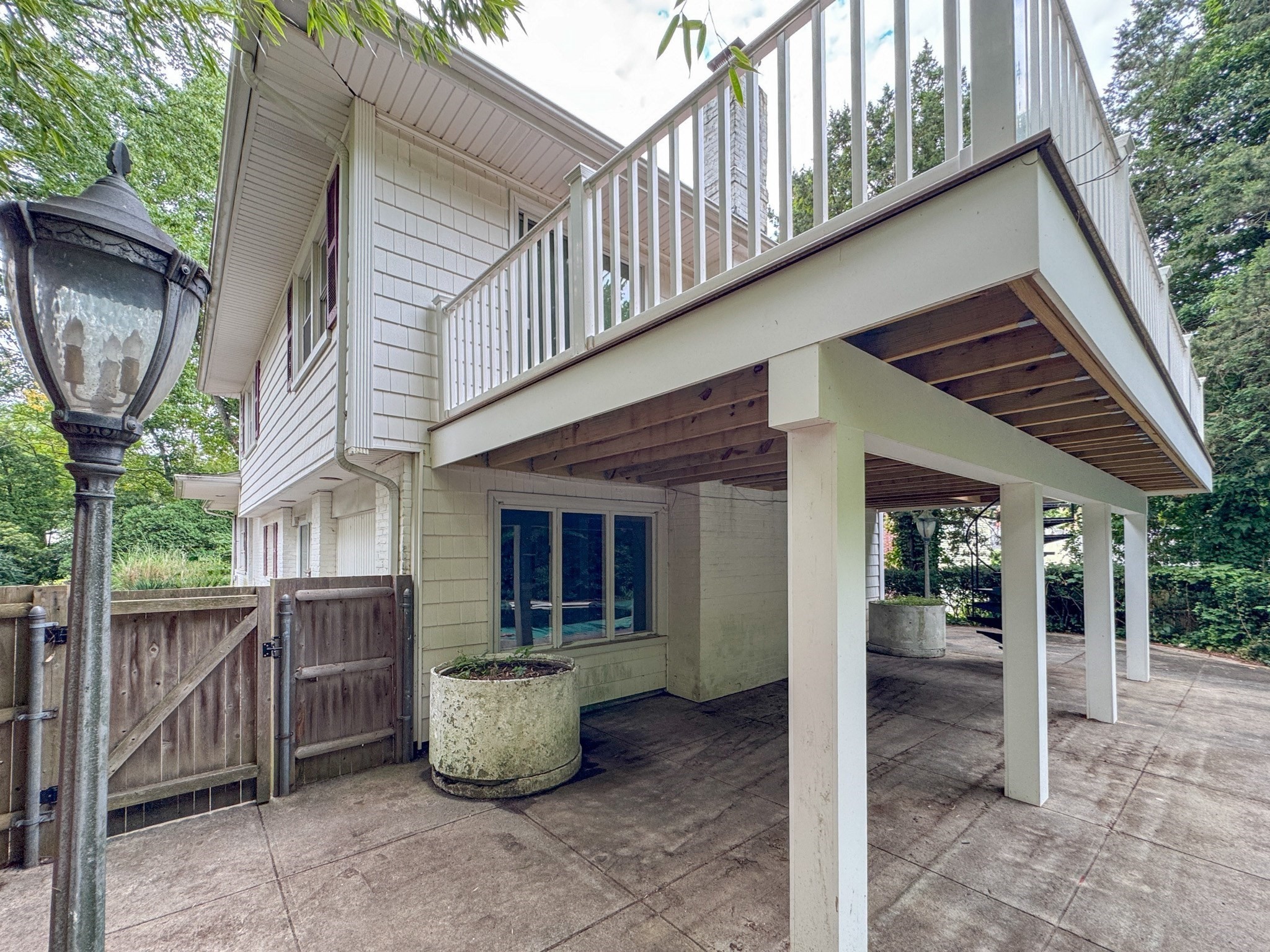 28 Hill Top Dr Property Photo 2