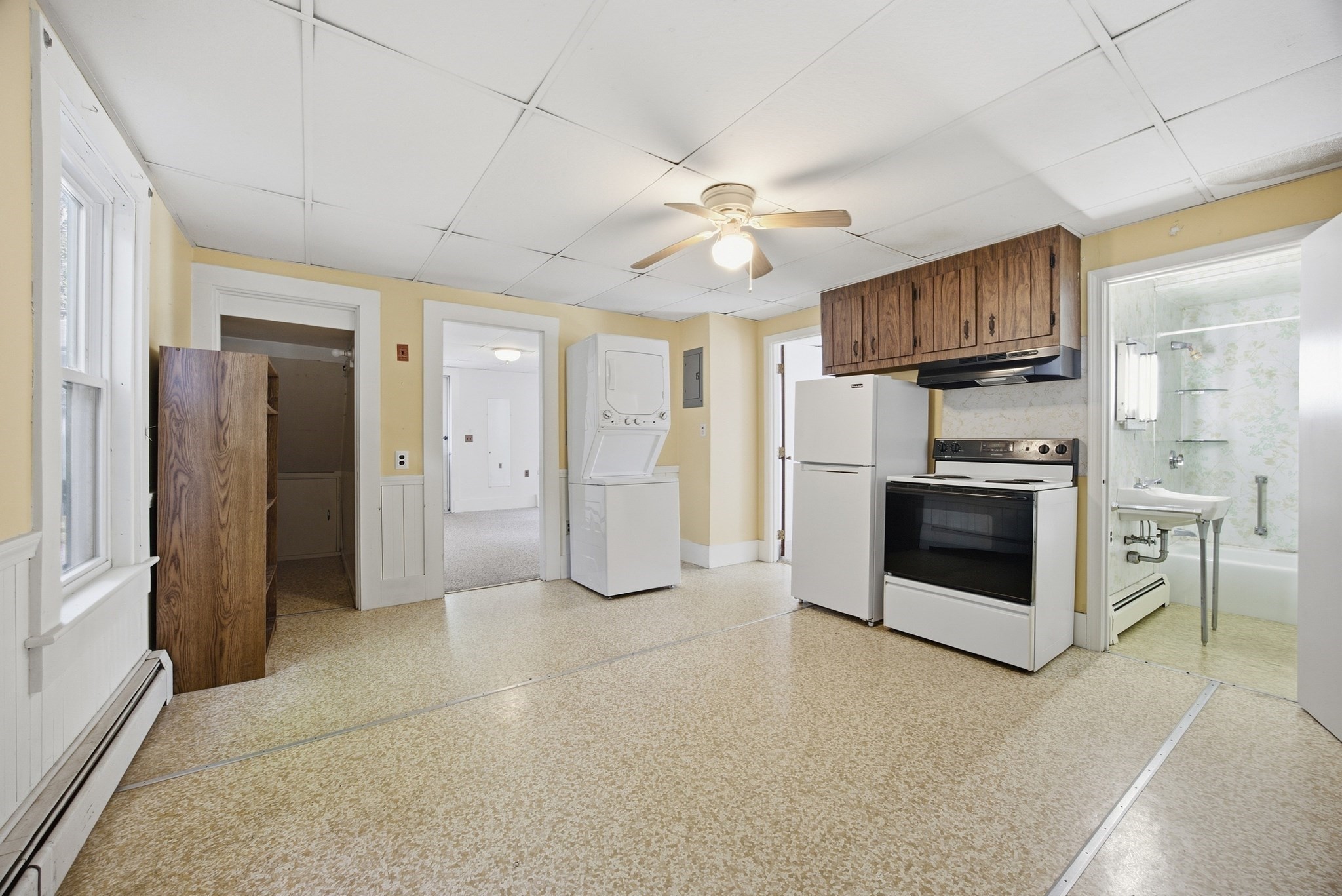 18 Oak St. Property Photo 8