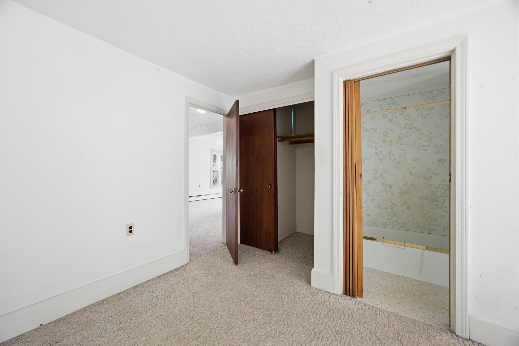 18 Oak St. Property Photo 23