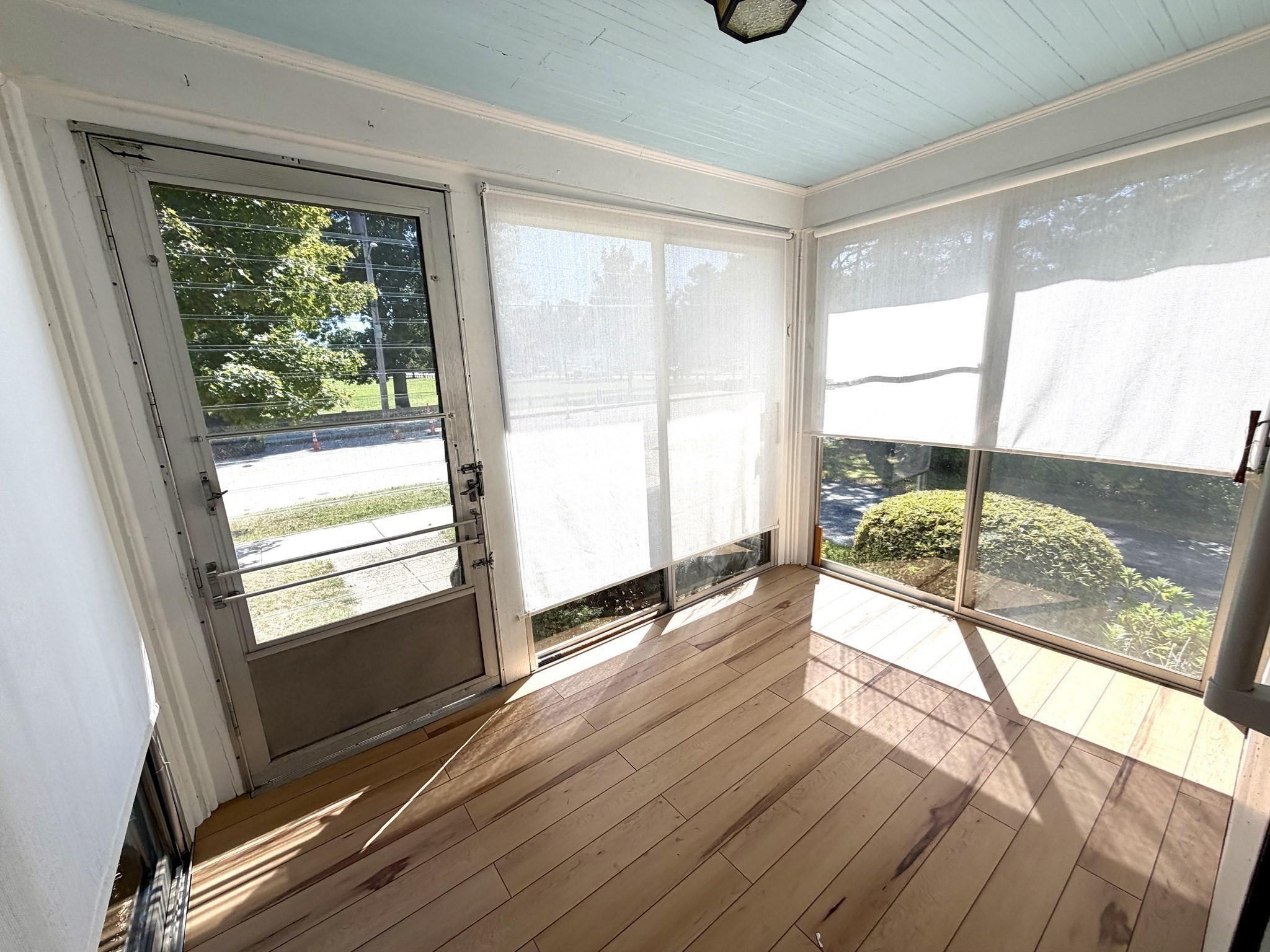 244 Grant St Property Photo 10