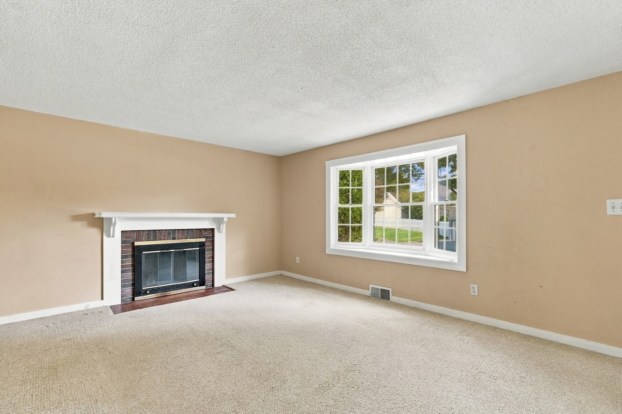 9 Spring Terrace Property Photo 3