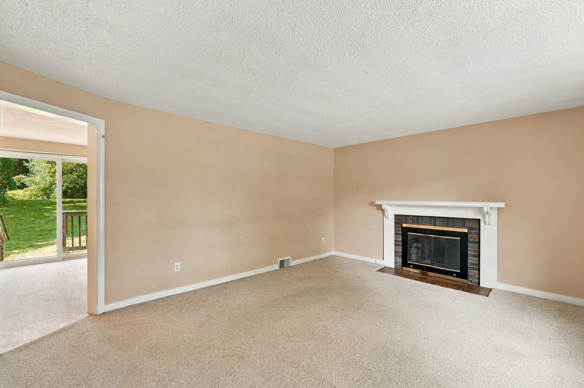 9 Spring Terrace Property Photo 4