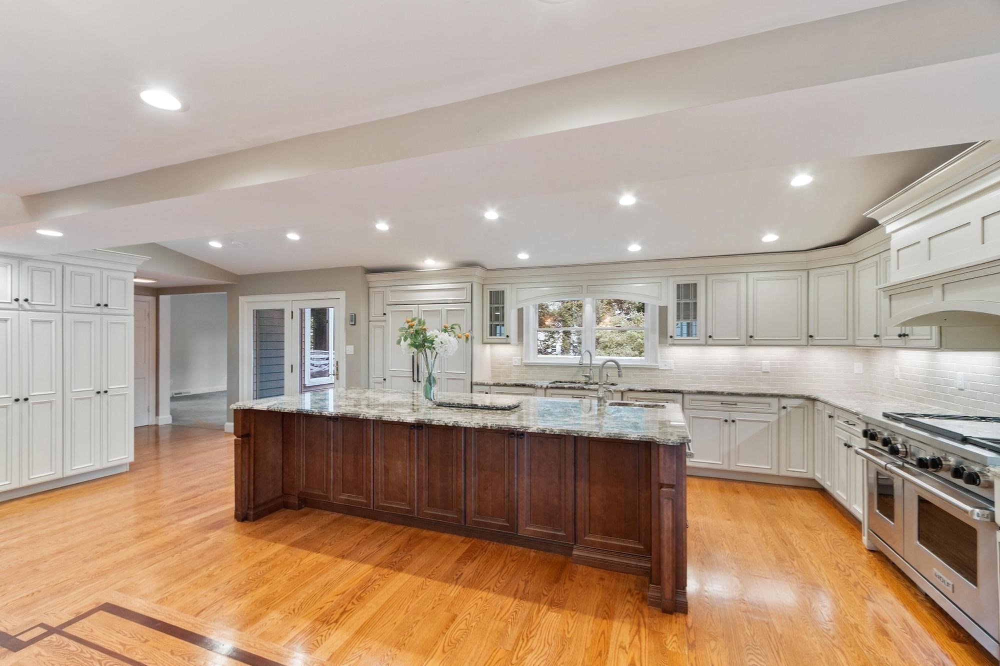 9 Lantern Rd Property Photo 10