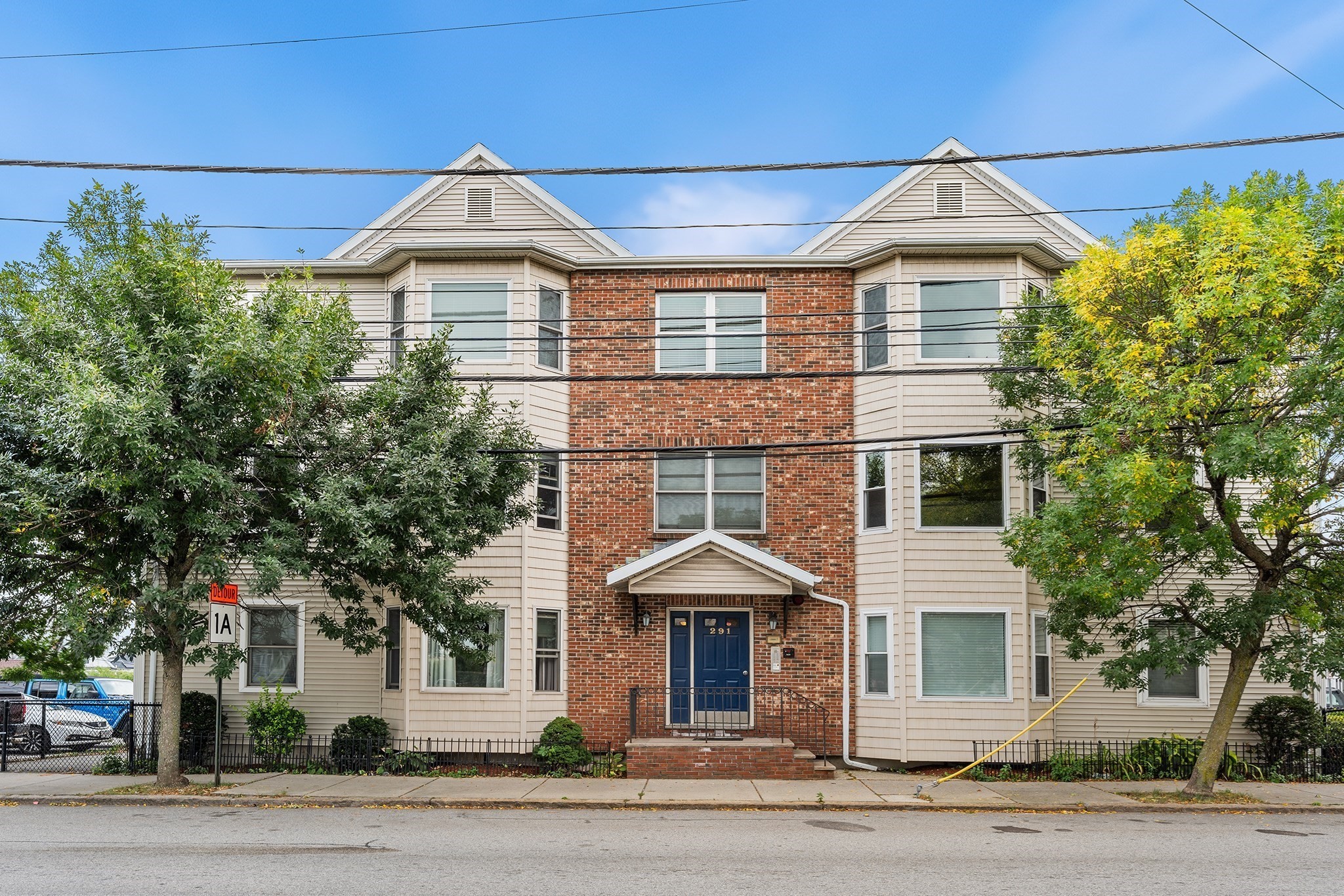 291 Revere St # 6
