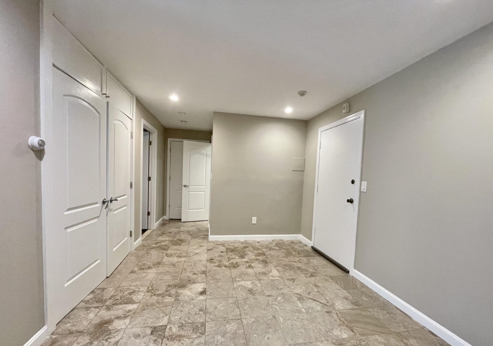 35 Mccoba St # 30 Property Photo 8