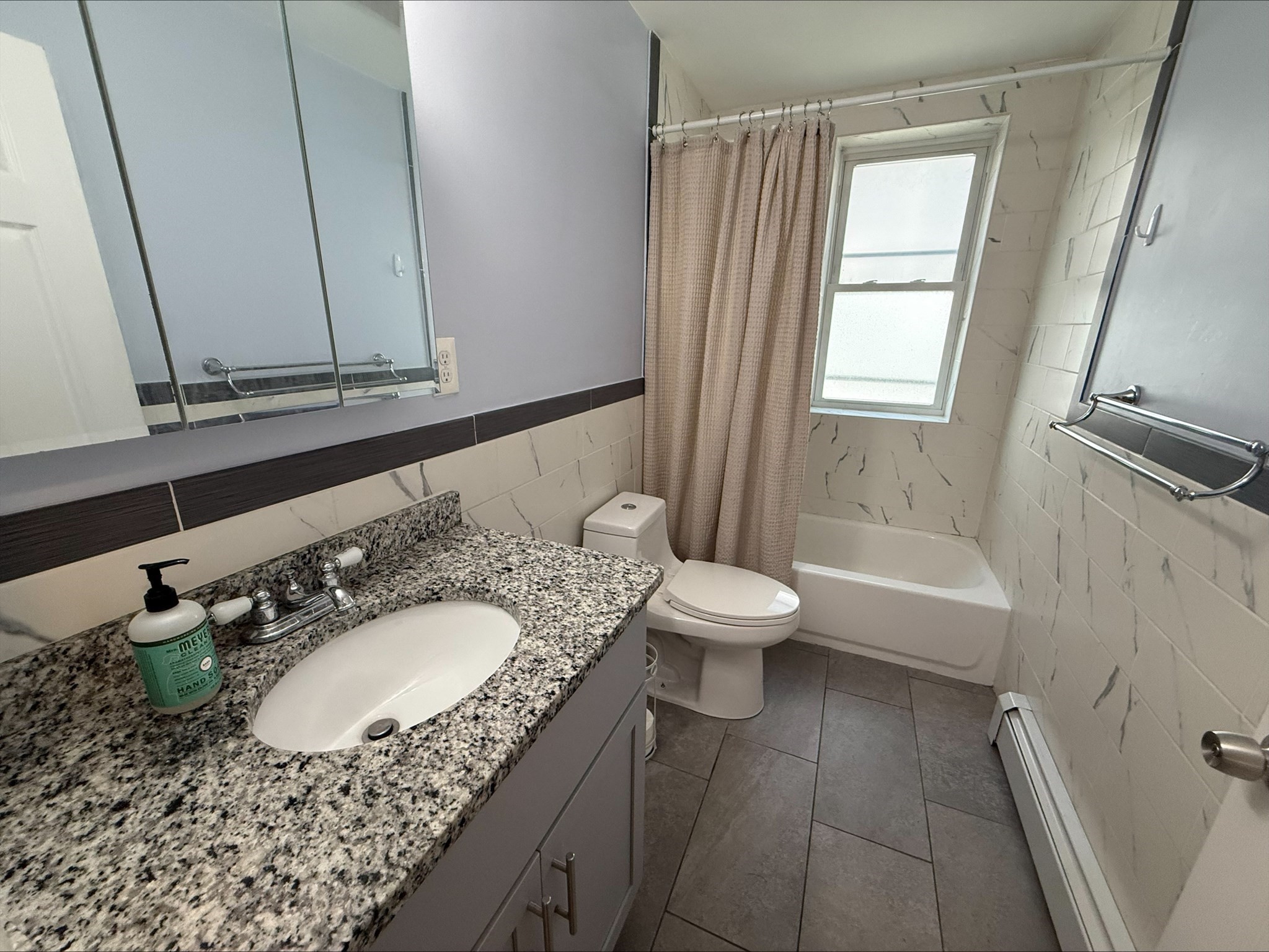 29 Waverly St # 1 Property Photo 6