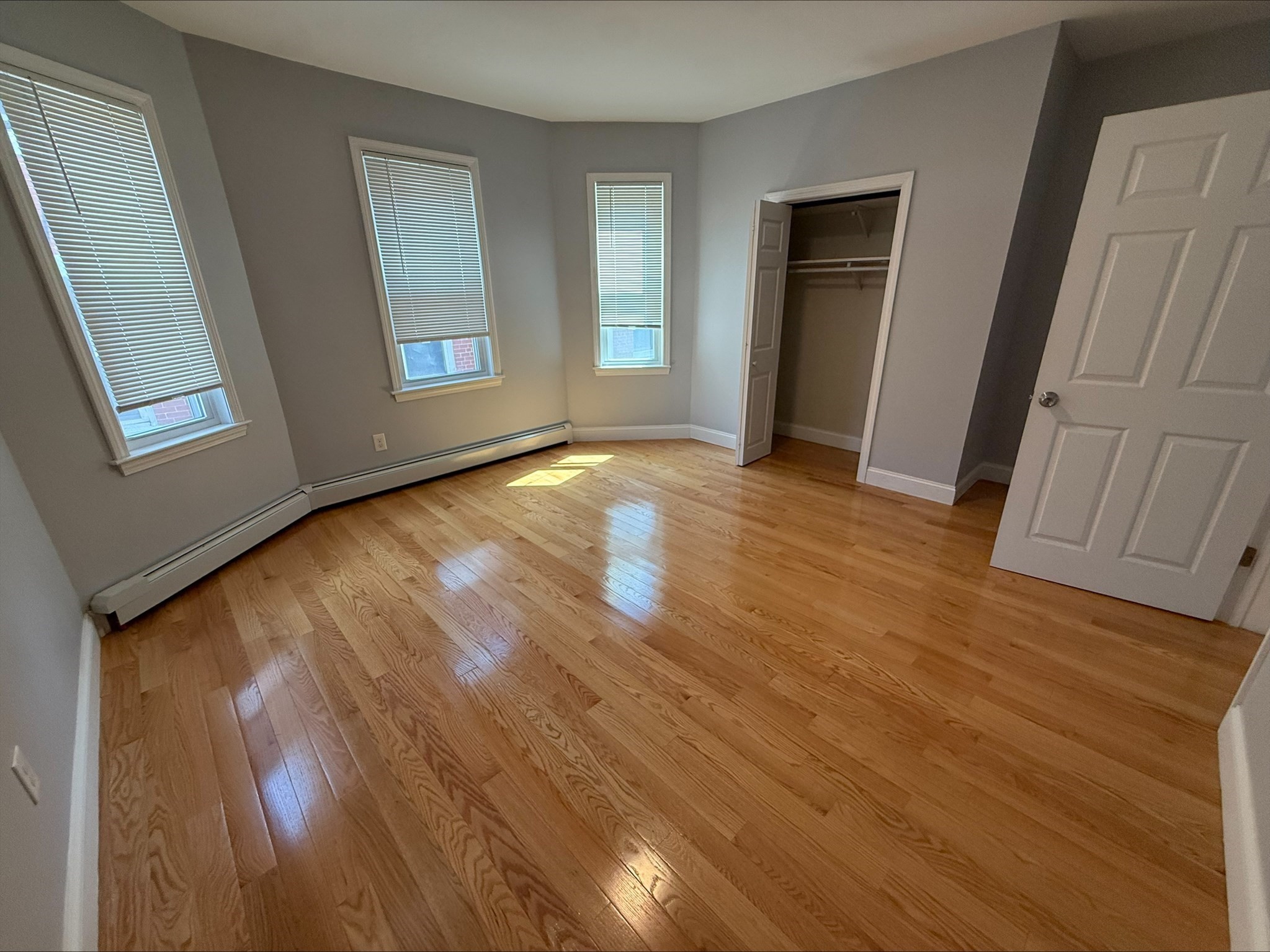 29 Waverly St # 2 Property Photo 2