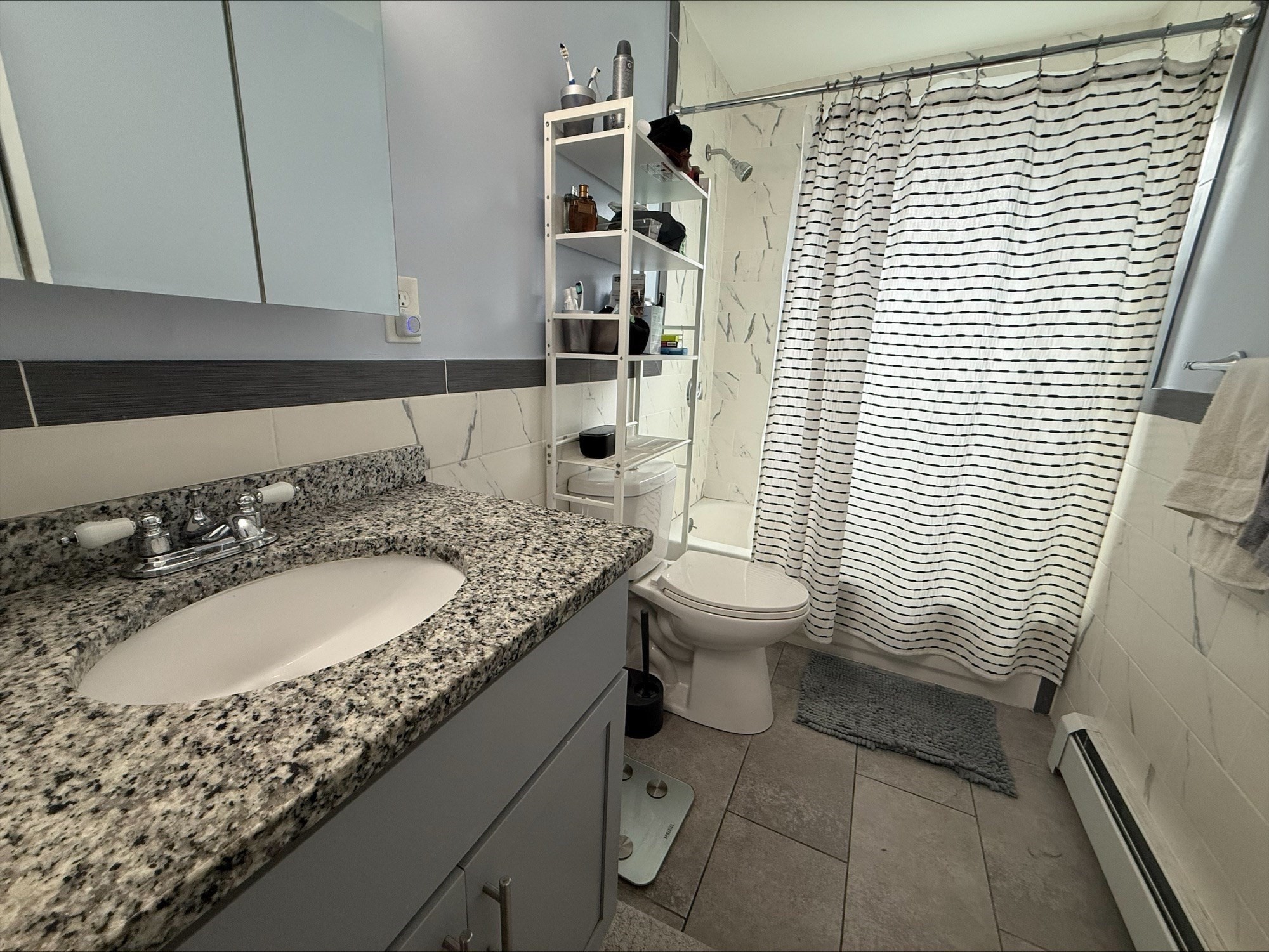 29 Waverly St # 2 Property Photo 14