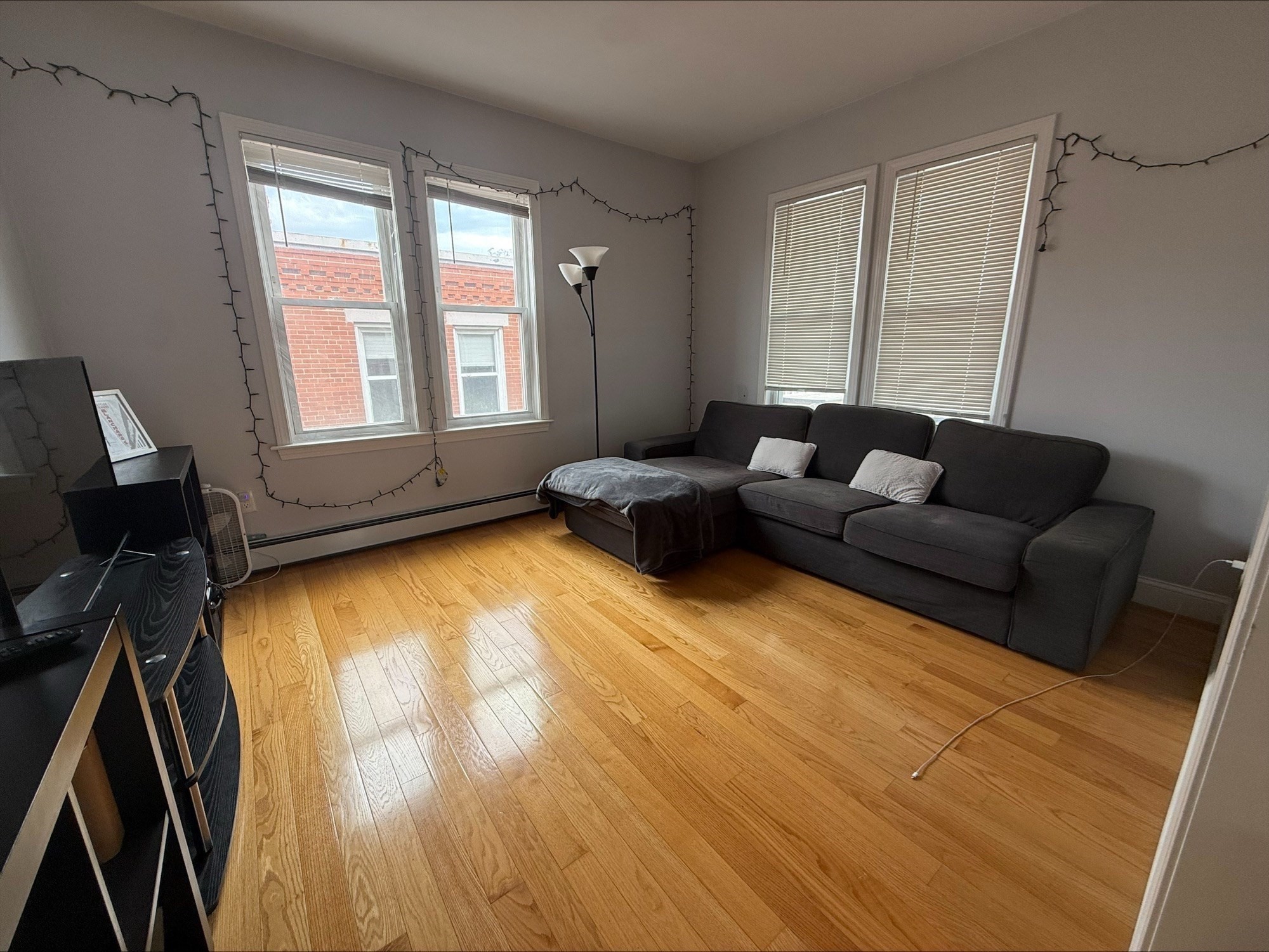 29 Waverly St # 2 Property Photo 17