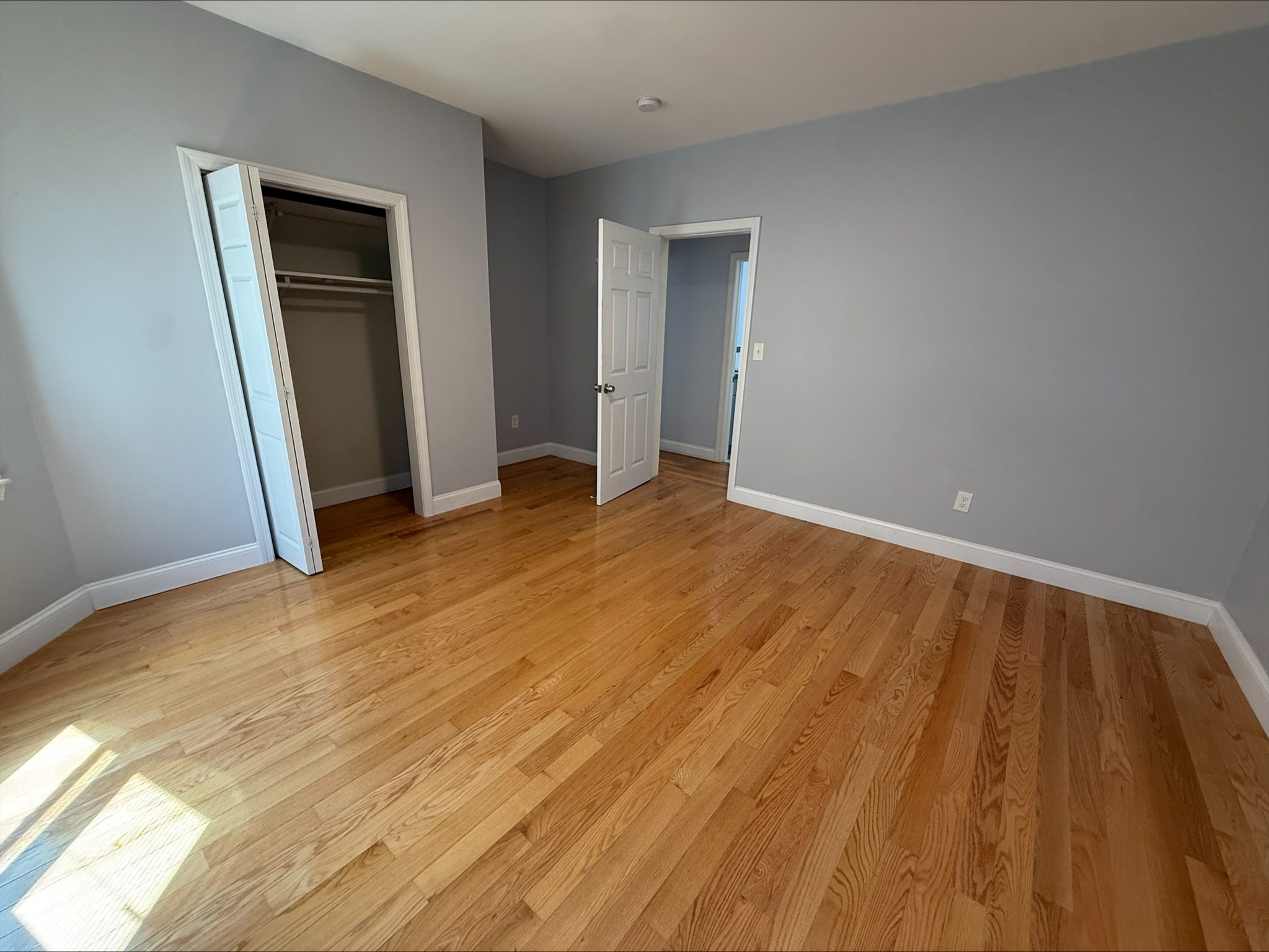 29 Waverly St # 2 Property Photo 35