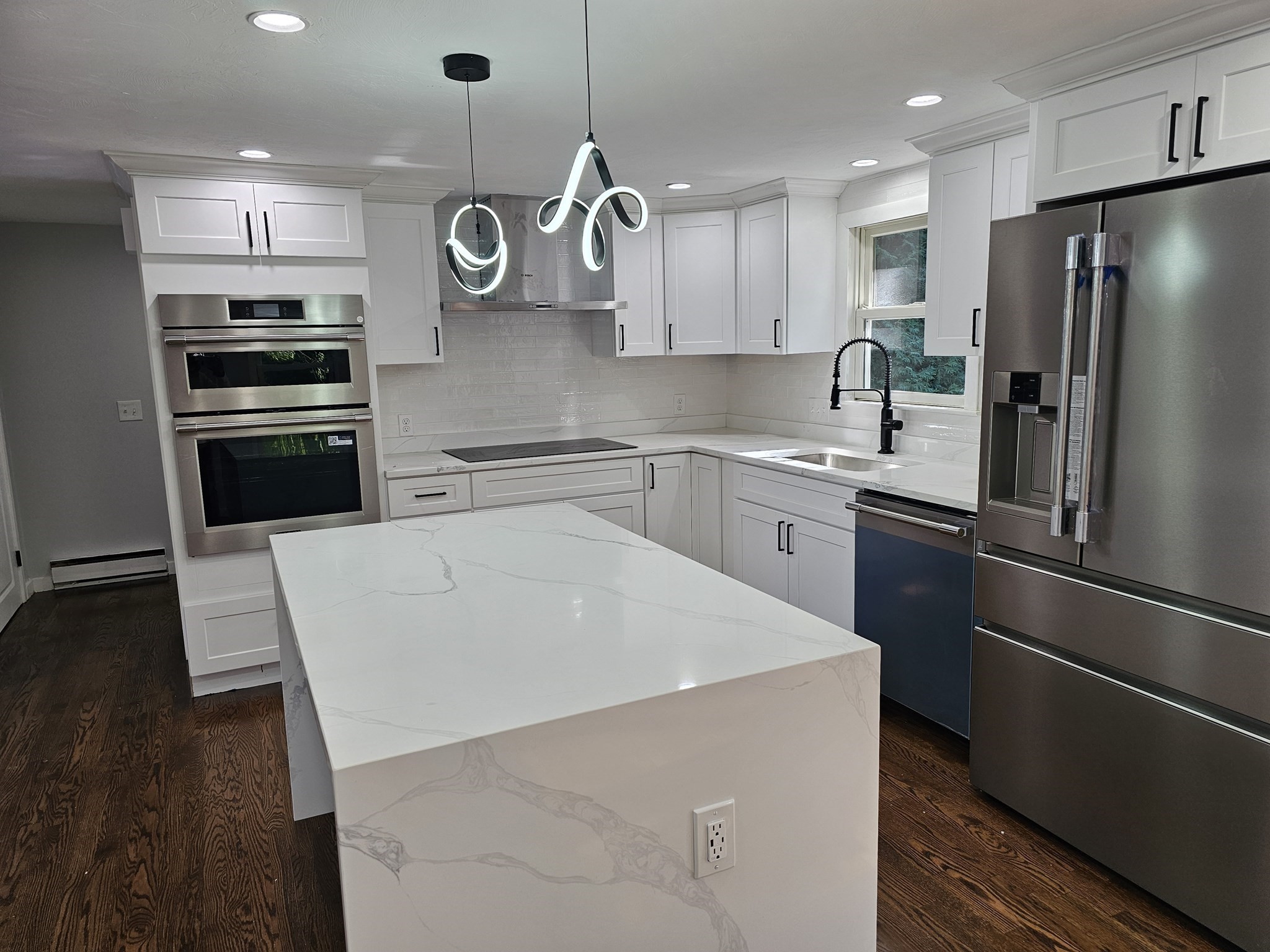 165 Newbury St Property Photo 12