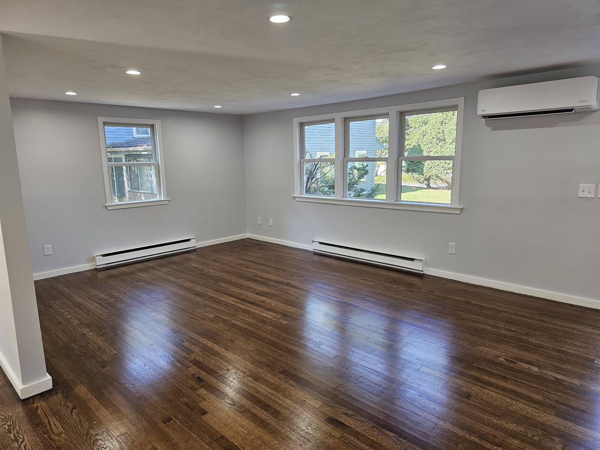 165 Newbury St Property Photo 32