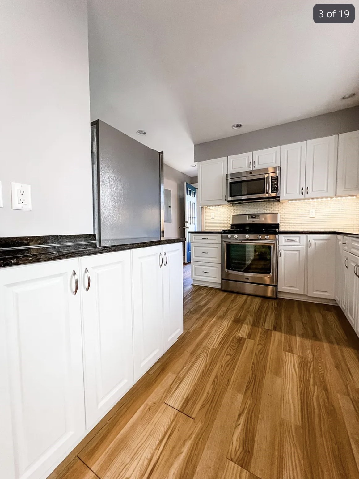21 Jefferson # 1 Property Photo 3