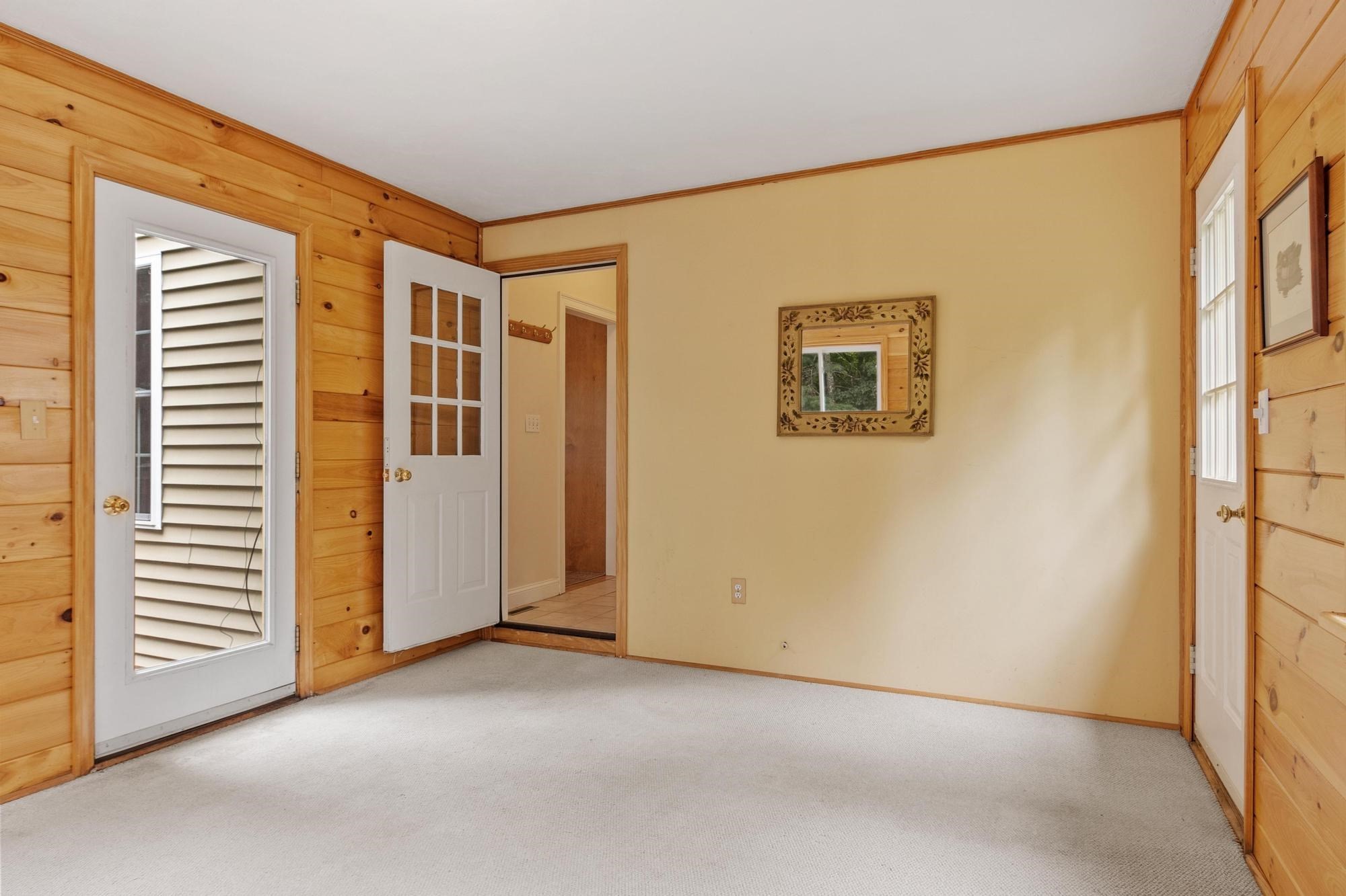 71 Nicolle Ter Property Photo 15