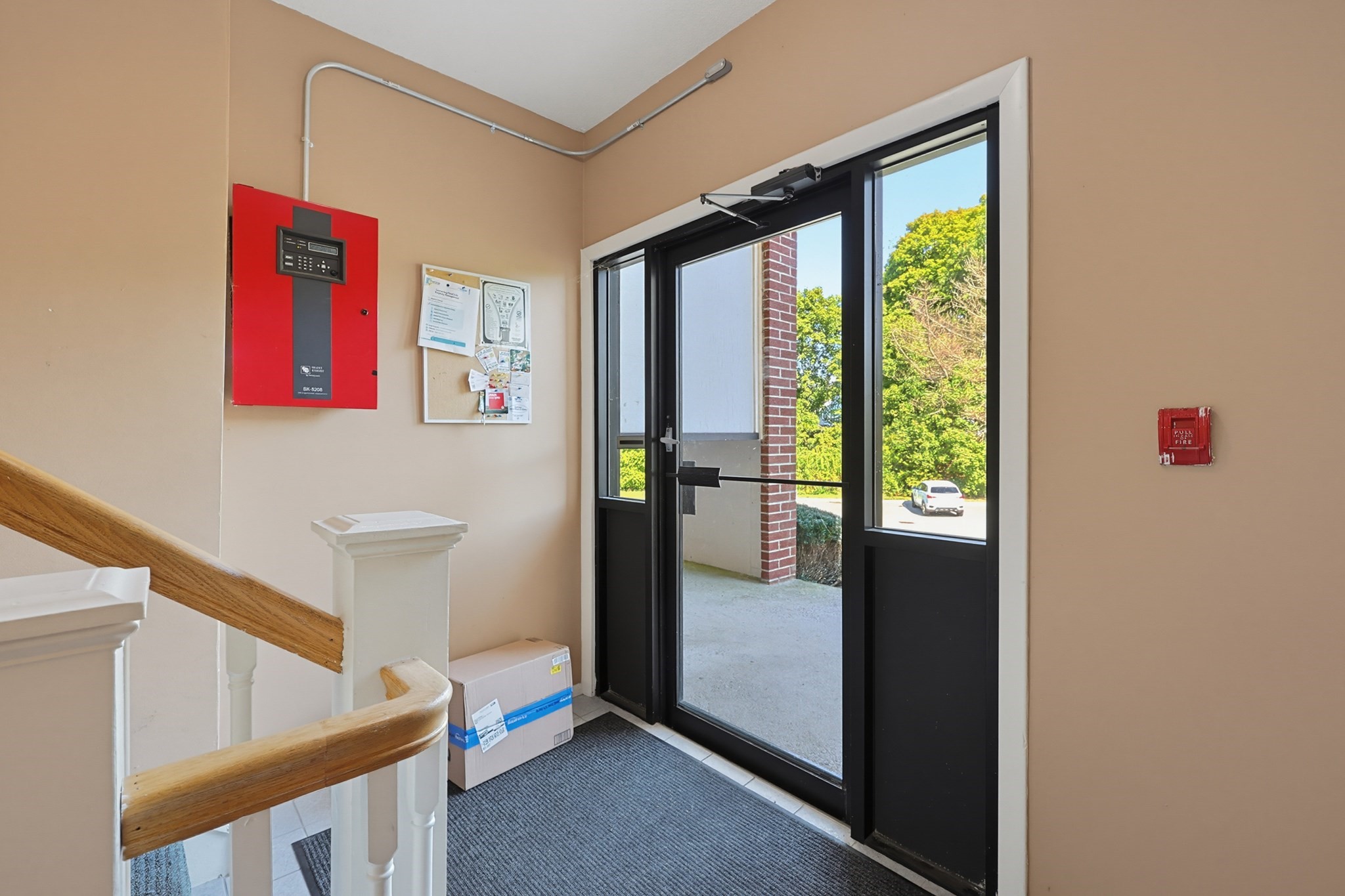 22 Dailey St # F Property Photo 5