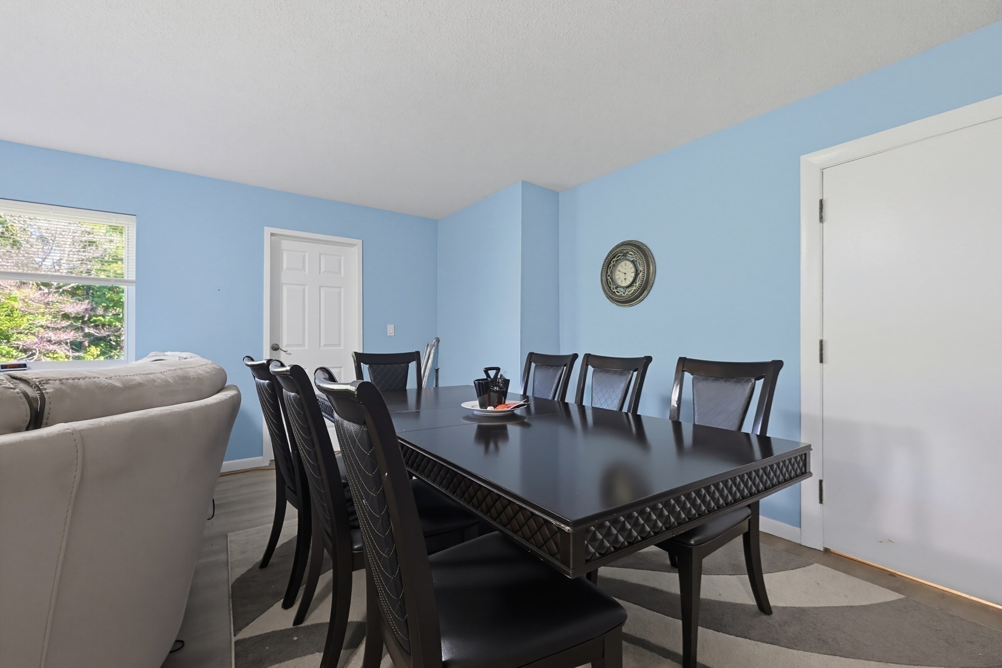 22 Dailey St # F Property Photo 11