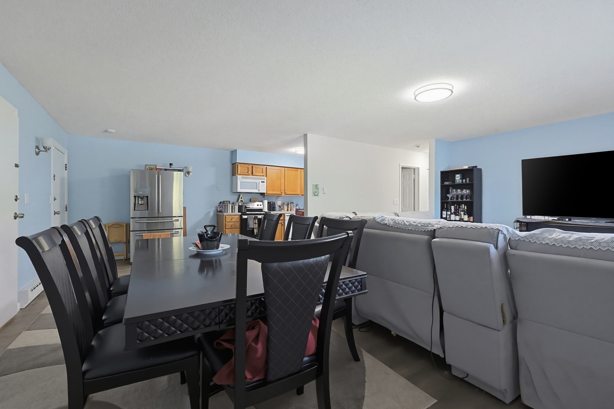 22 Dailey St # F Property Photo 13