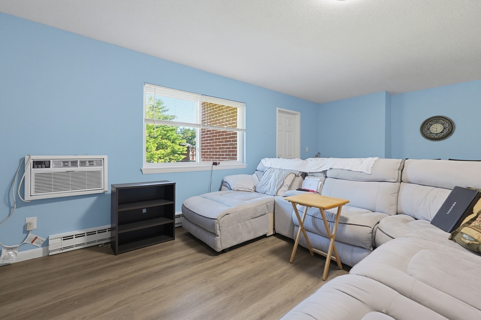 22 Dailey St # F Property Photo 15