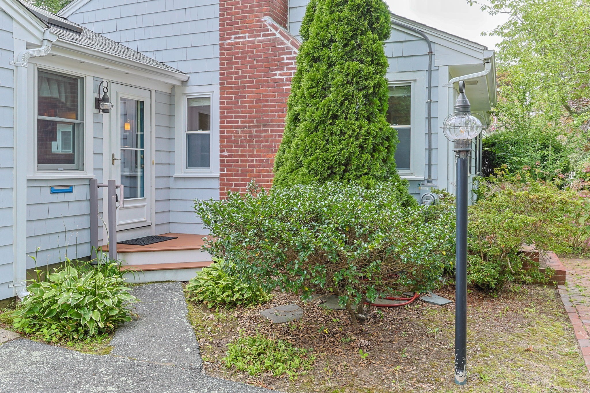 54 Lucerne Ave Property Photo 3