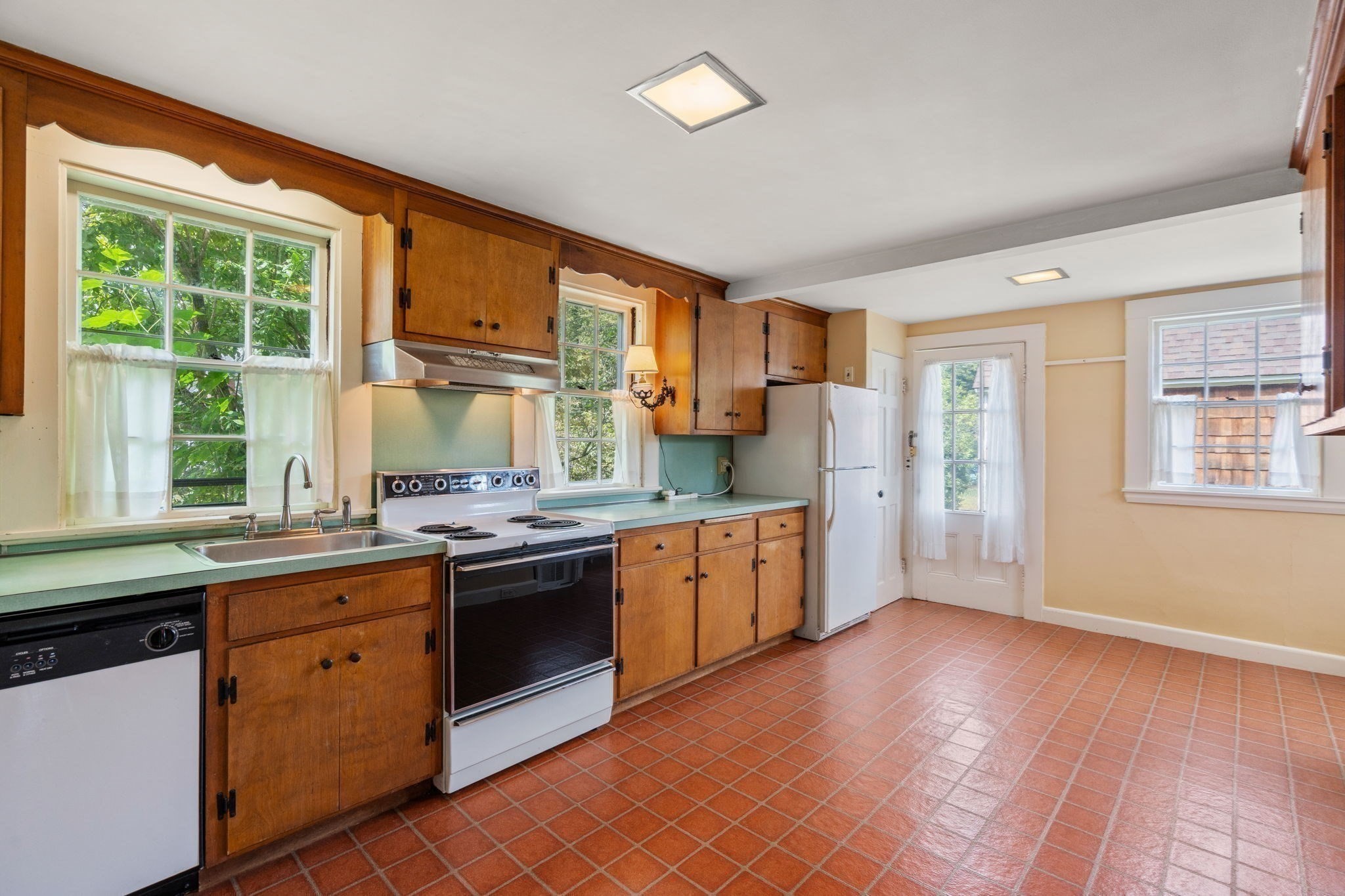 60 Wellesley Street Property Photo 21