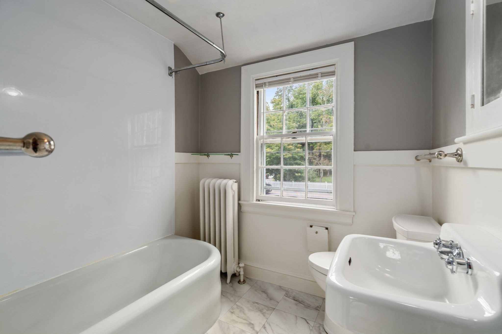 60 Wellesley Street Property Photo 31