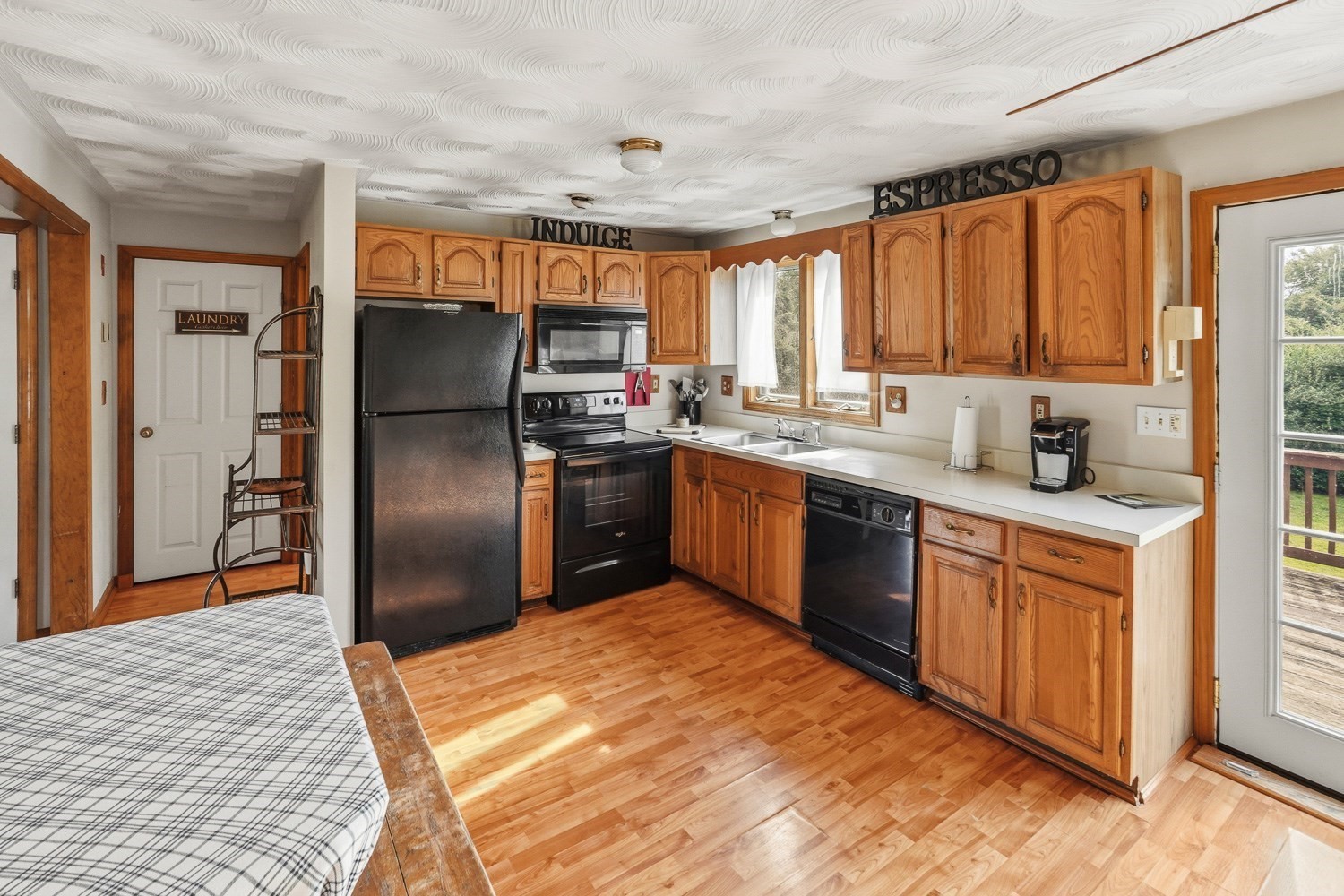 4 Henry Marsh Rd # B Property Photo 8