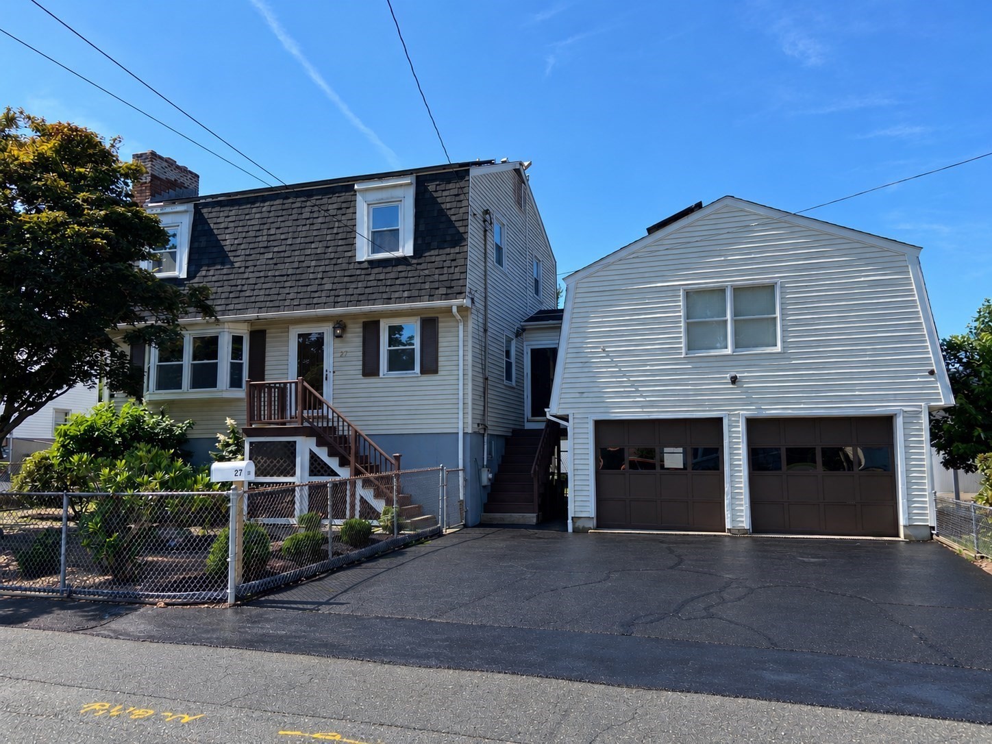 27 Fenwick Property Photo 1