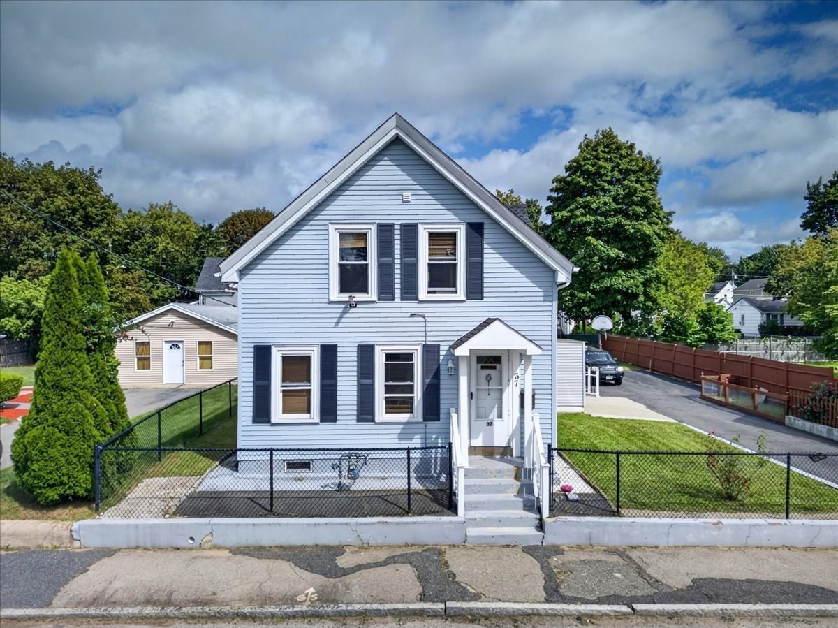 37 Taber Ave