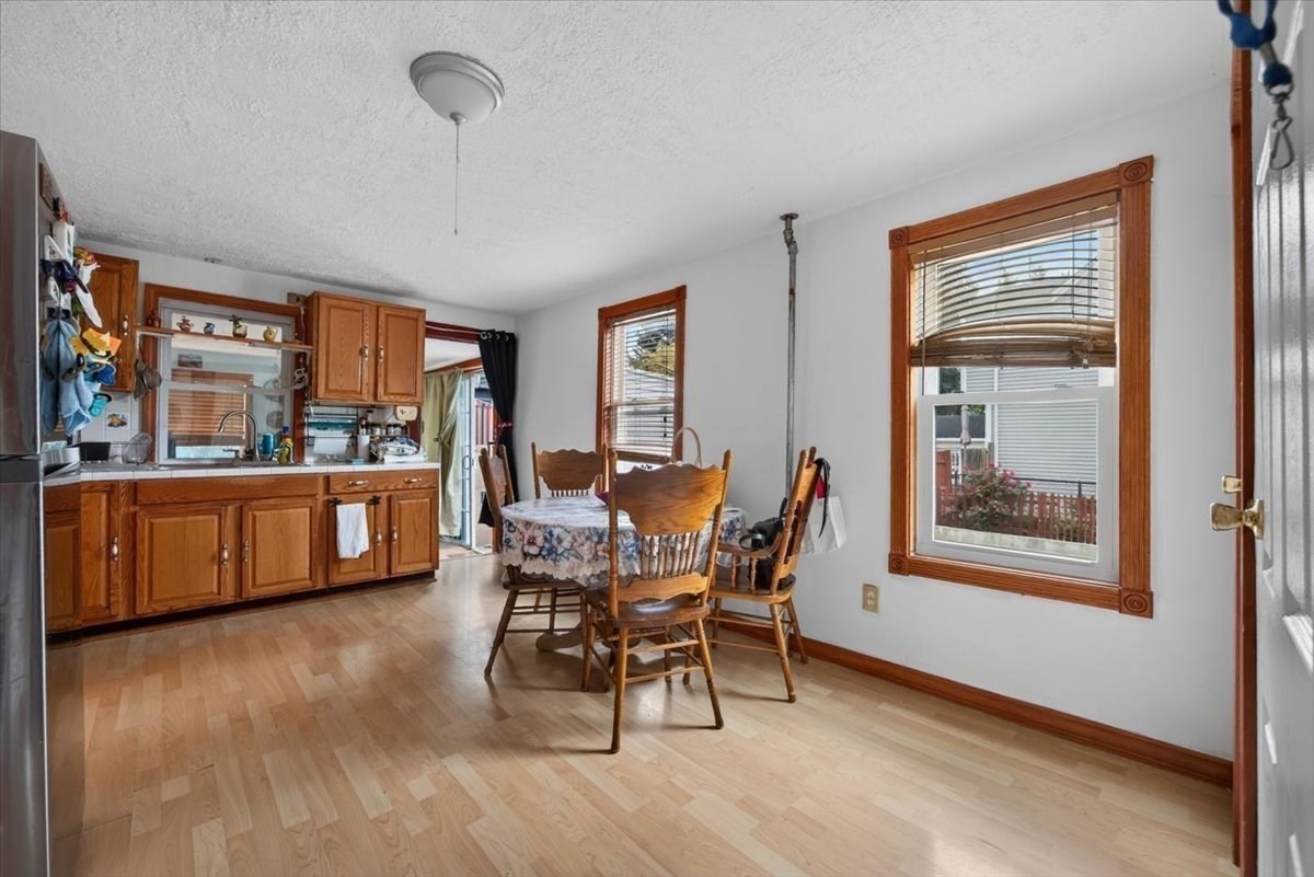 37 Taber Ave Property Photo 9