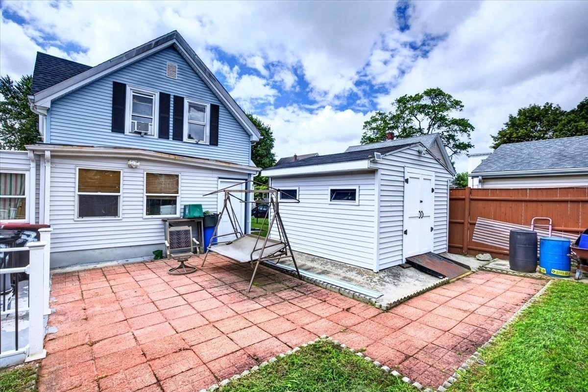 37 Taber Ave Property Photo 25