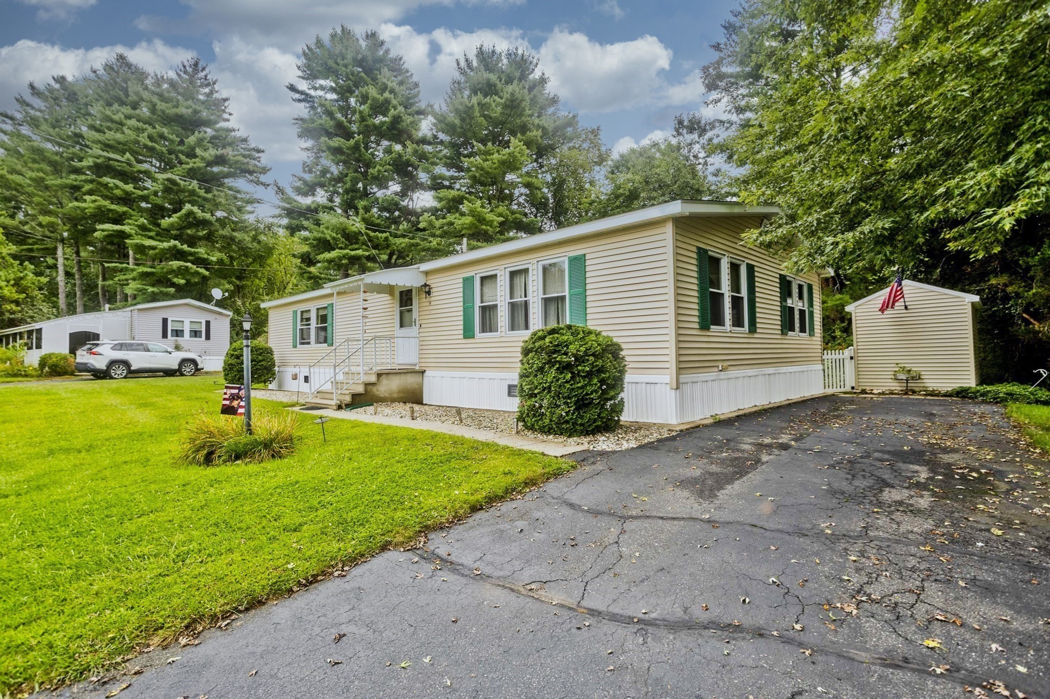 14 Sunnydale Circle Property Photo 2