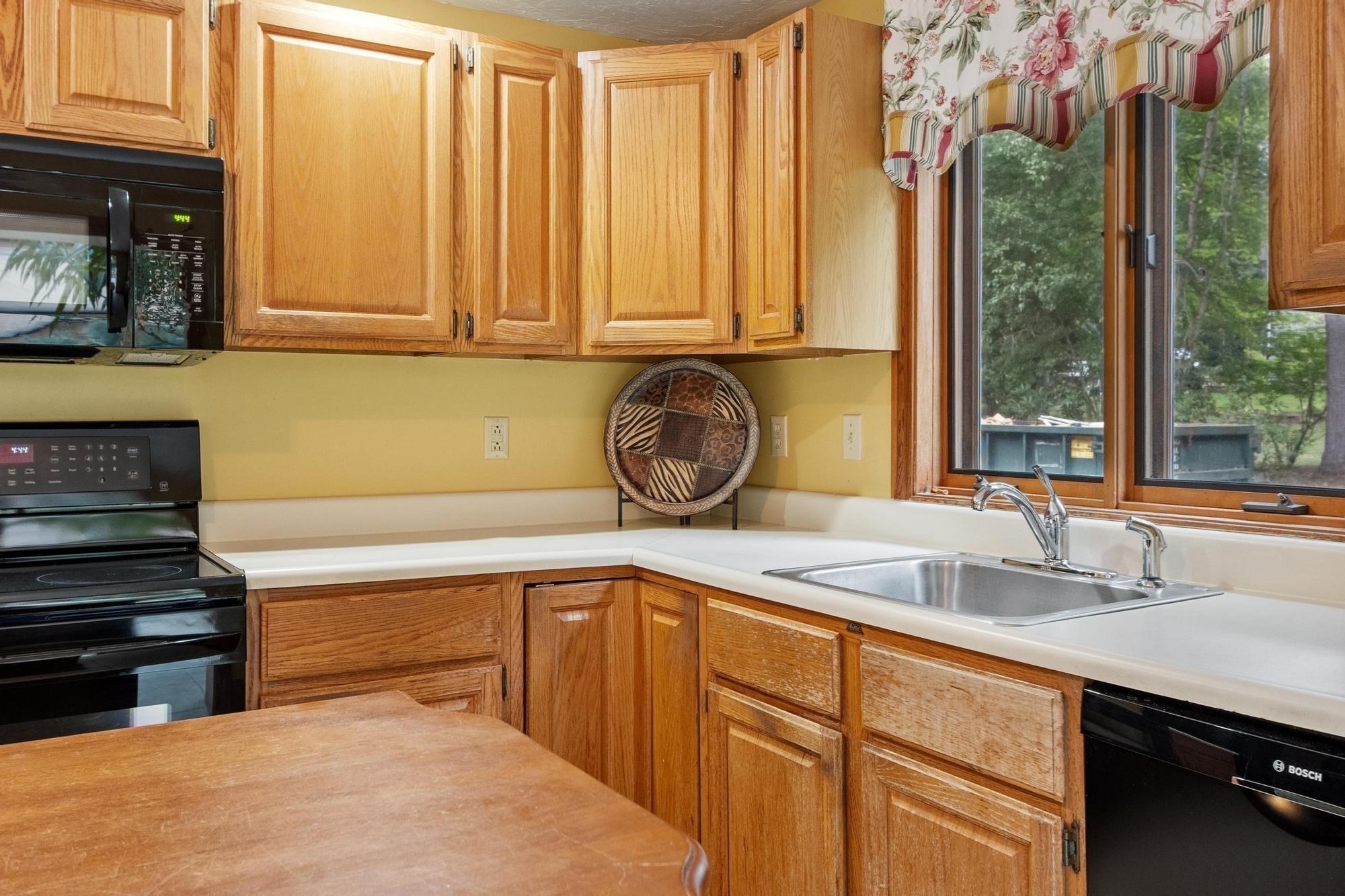10 Hog Hill Rd Property Photo 14
