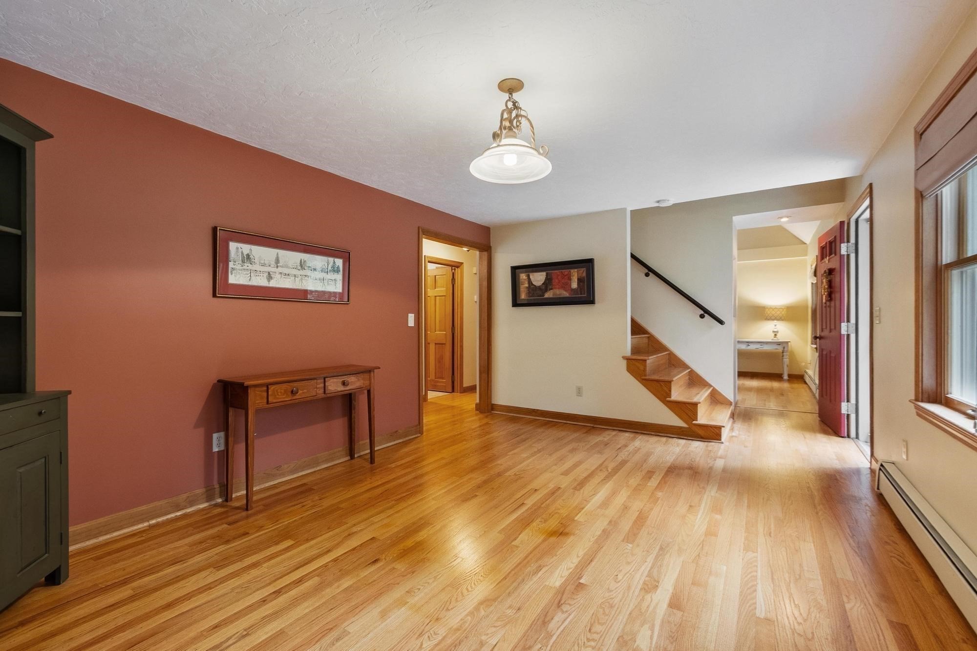 10 Hog Hill Rd Property Photo 18