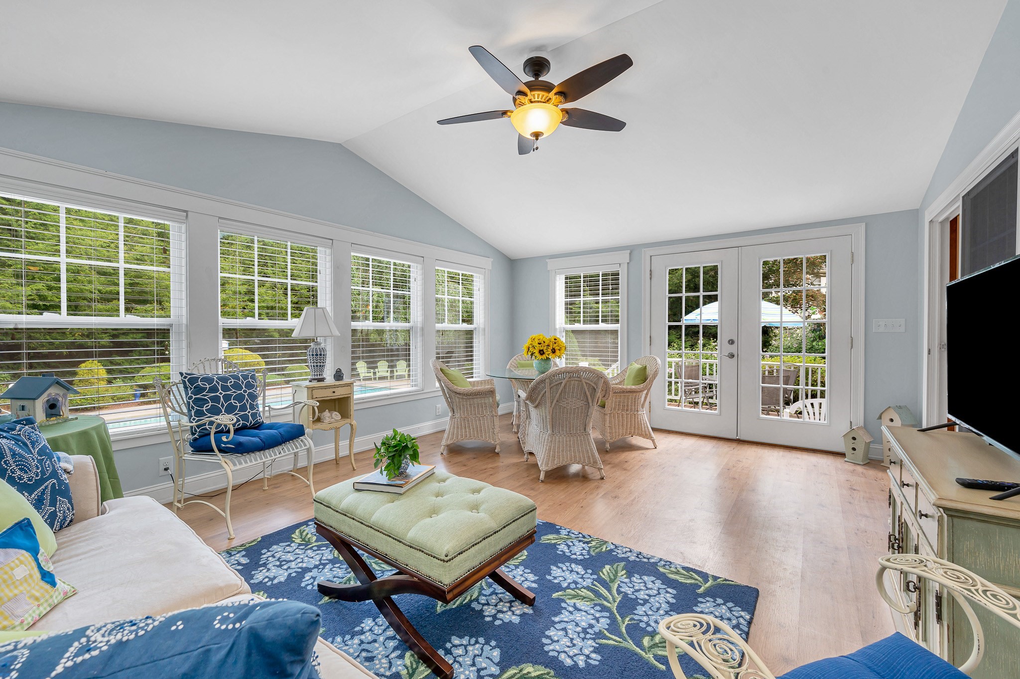 6 Murphy Circle Property Photo 14