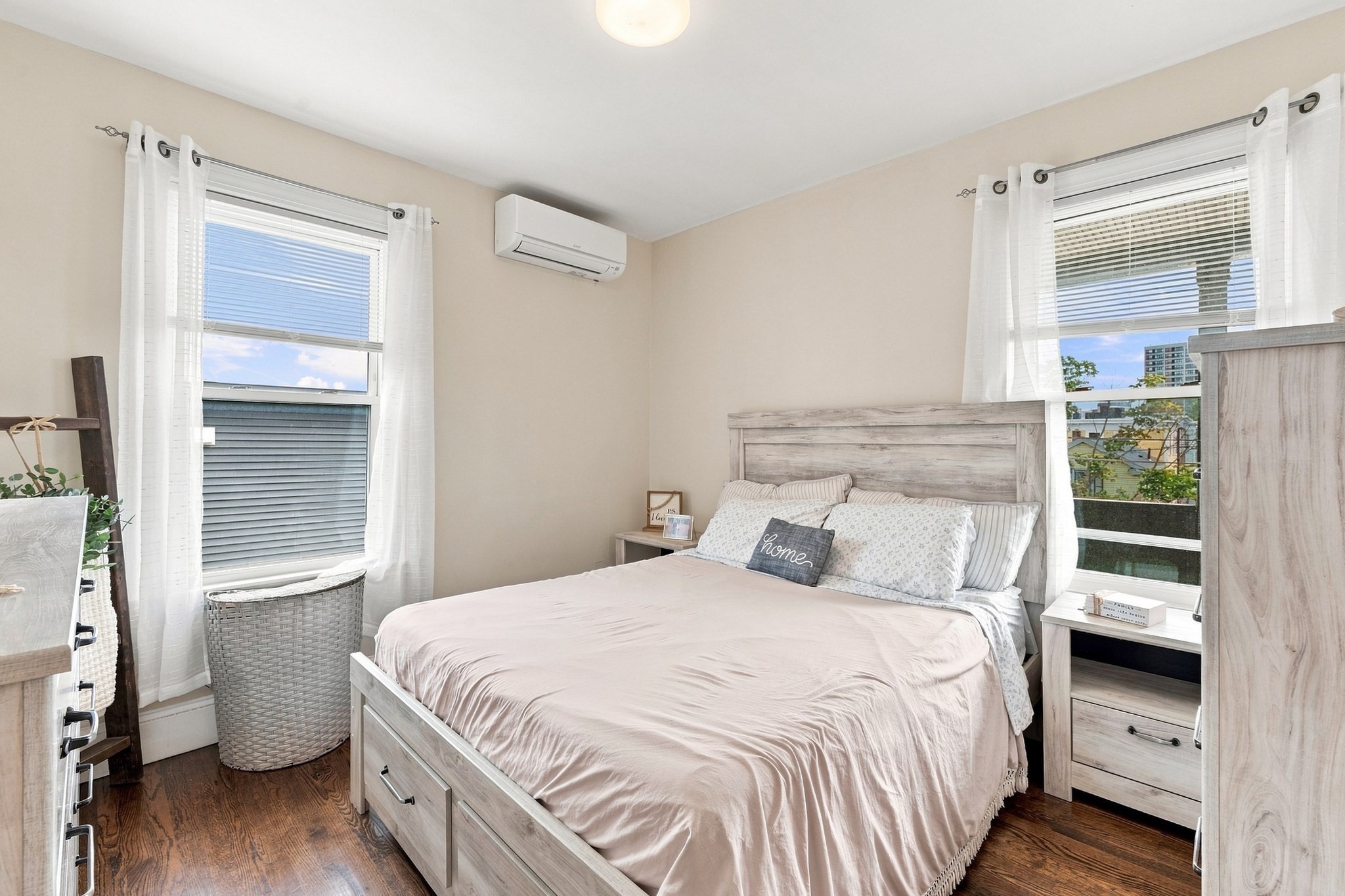 20 Hunting St Property Photo 5