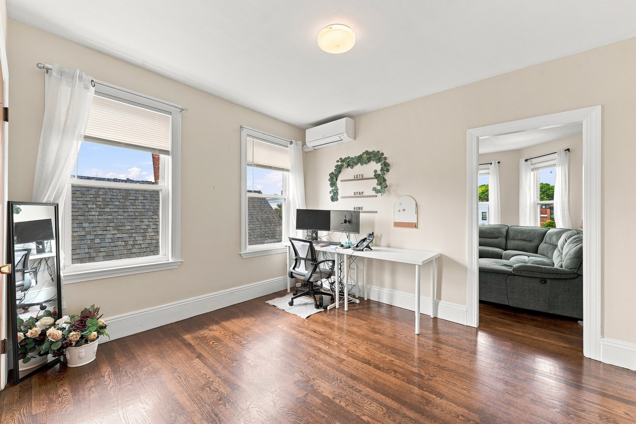 20 Hunting St Property Photo 6