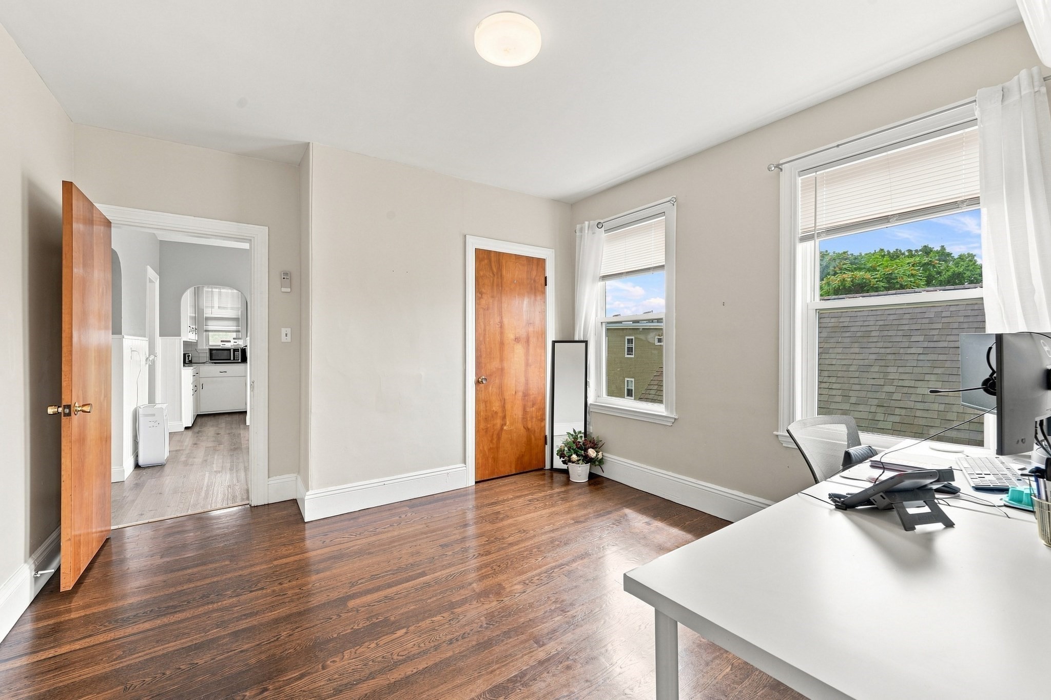 20 Hunting St Property Photo 8