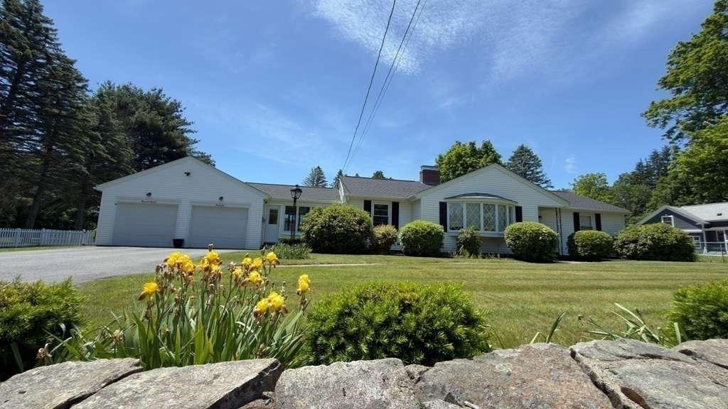 91 Pleasant St Property Photo 1