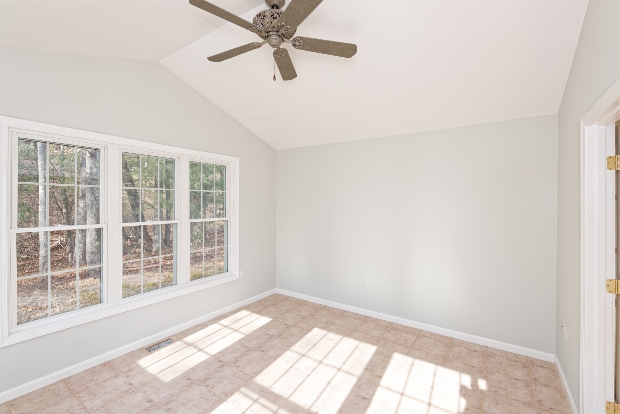 21 Surry Dr # 21 Property Photo 15