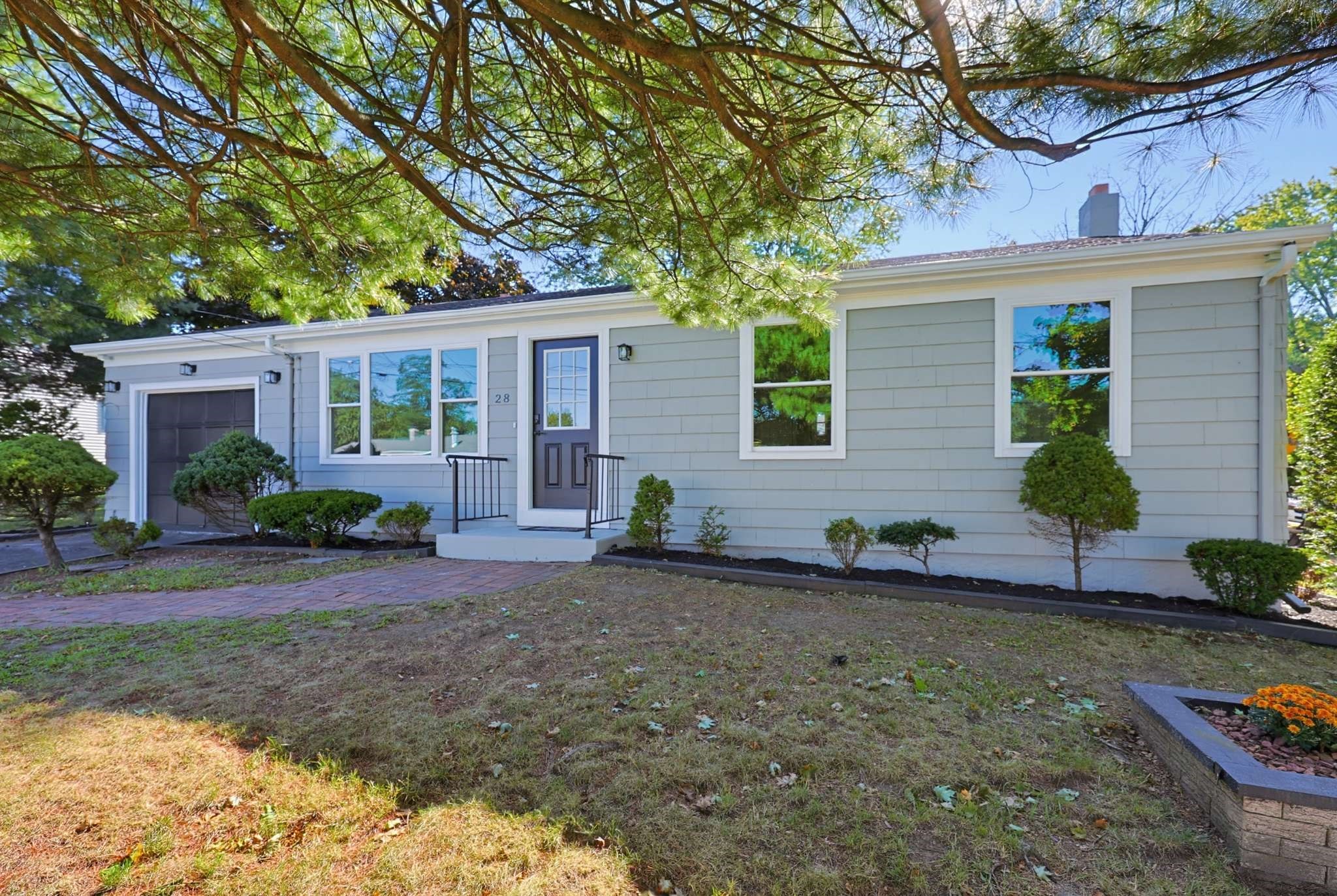 28 Deerfield Rd Property Photo 2