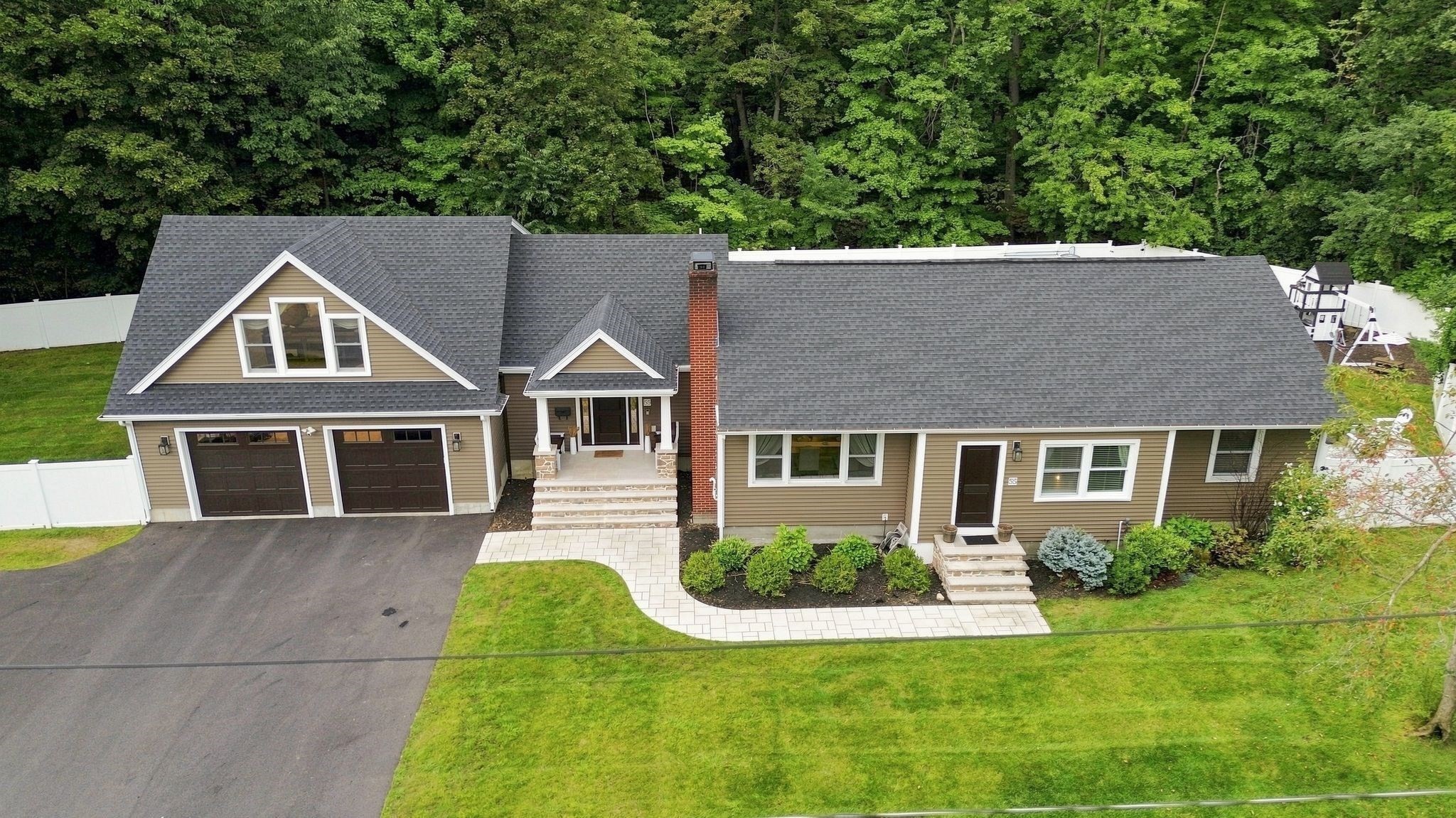 55 Lucerne Dr Property Photo 2