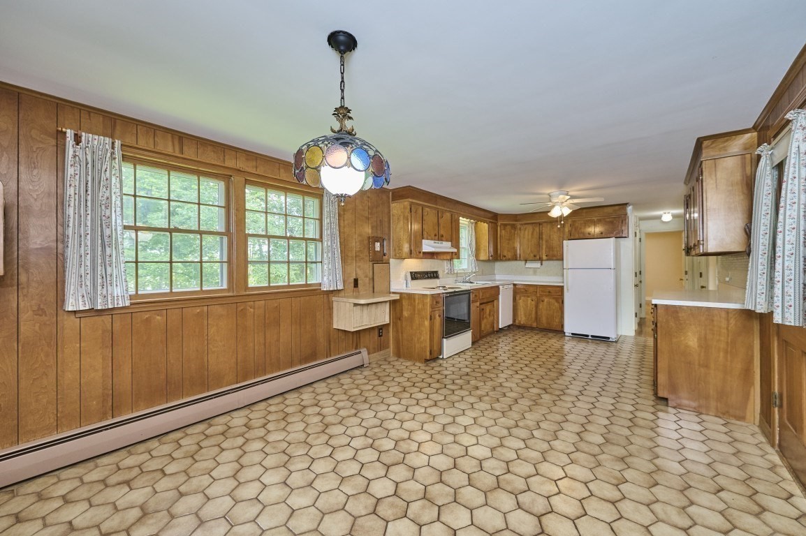 4 Hyder St Property Photo 8