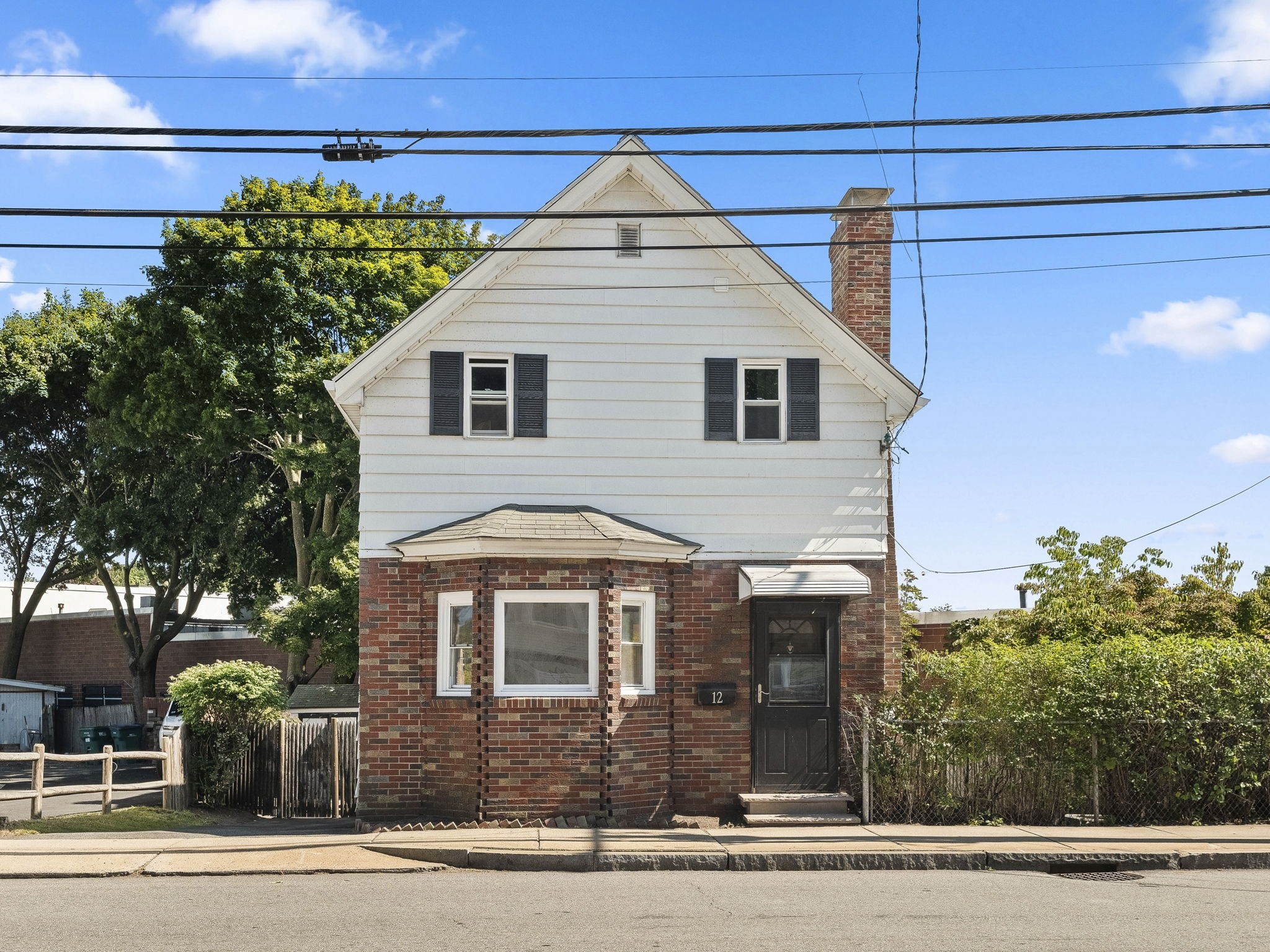 12 Boston St Property Photo 1