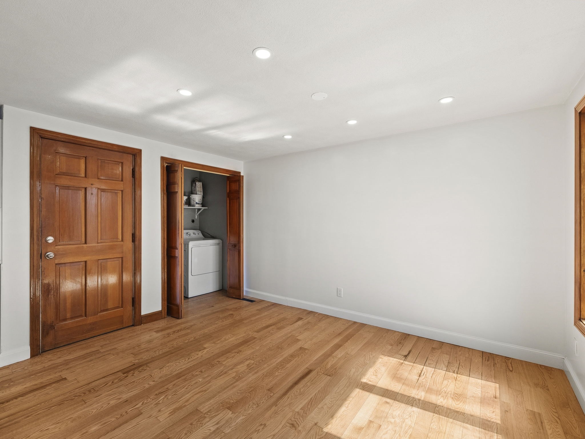 12 Boston St Property Photo 24
