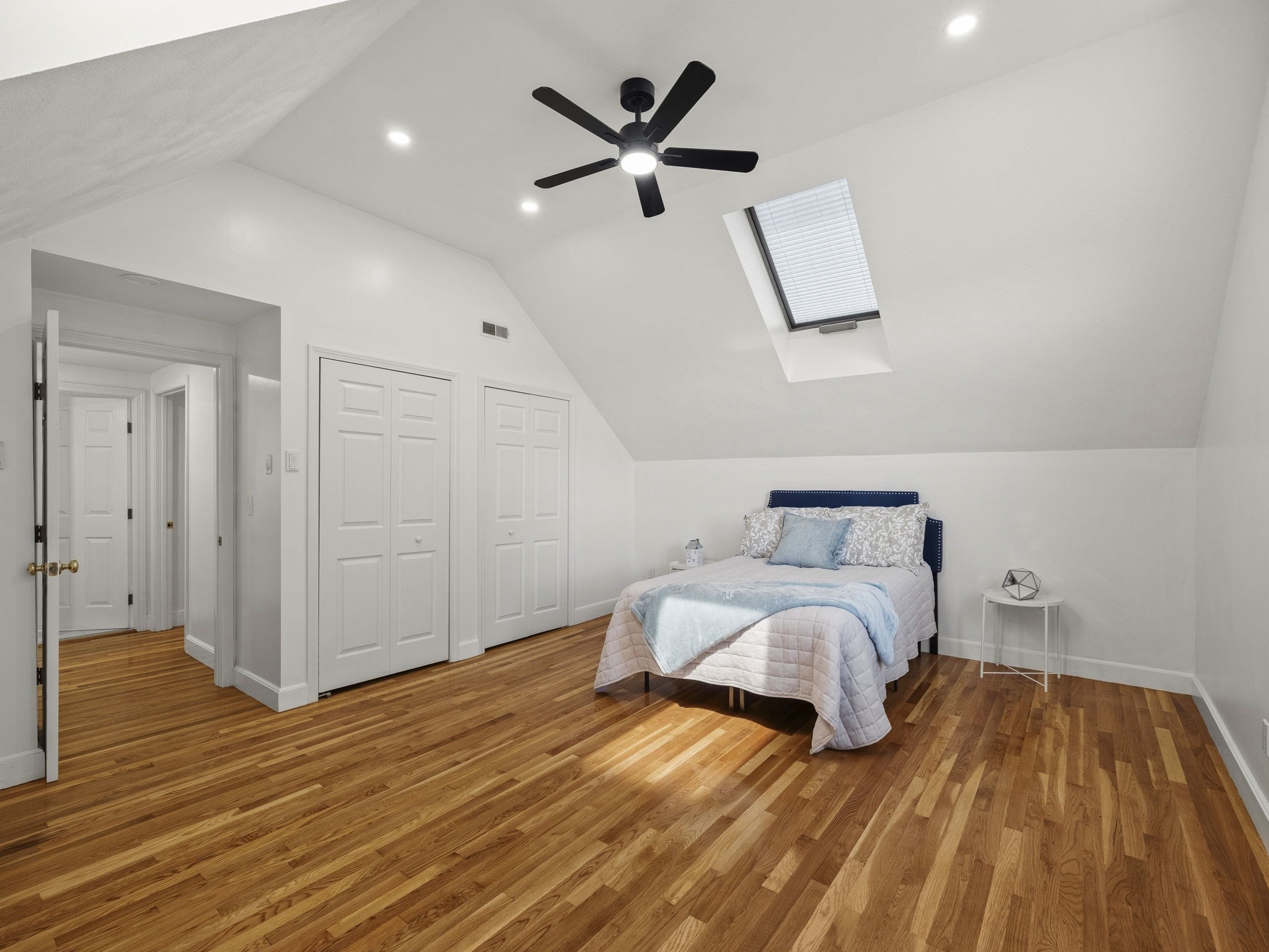 12 Boston St Property Photo 27