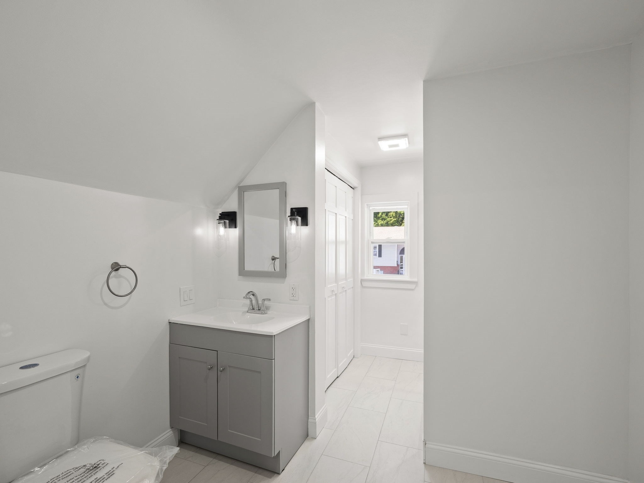 12 Boston St Property Photo 30